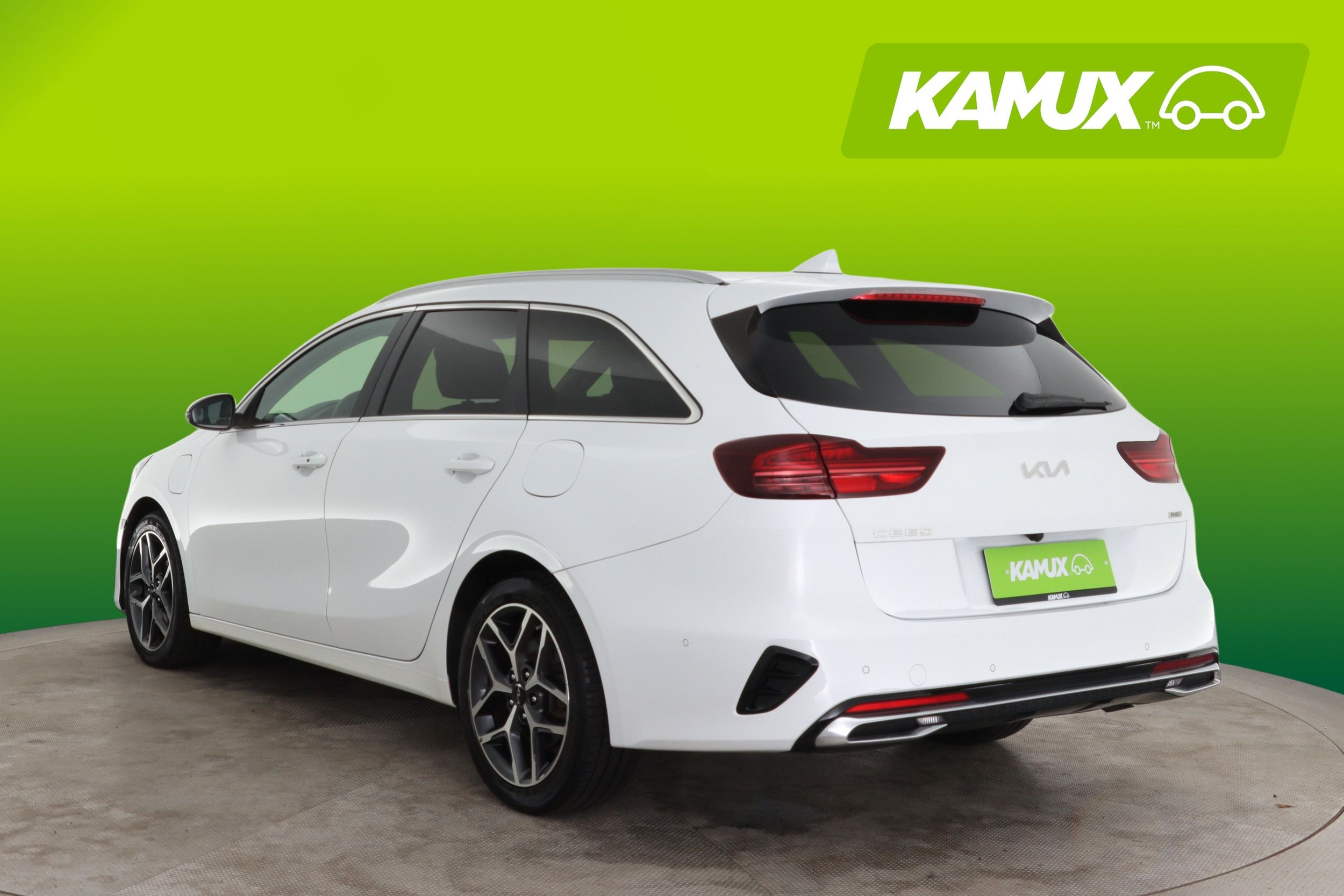 Kia Ceed 1.6 Plug-in Hybrid Platinum 2023, photo 4/34