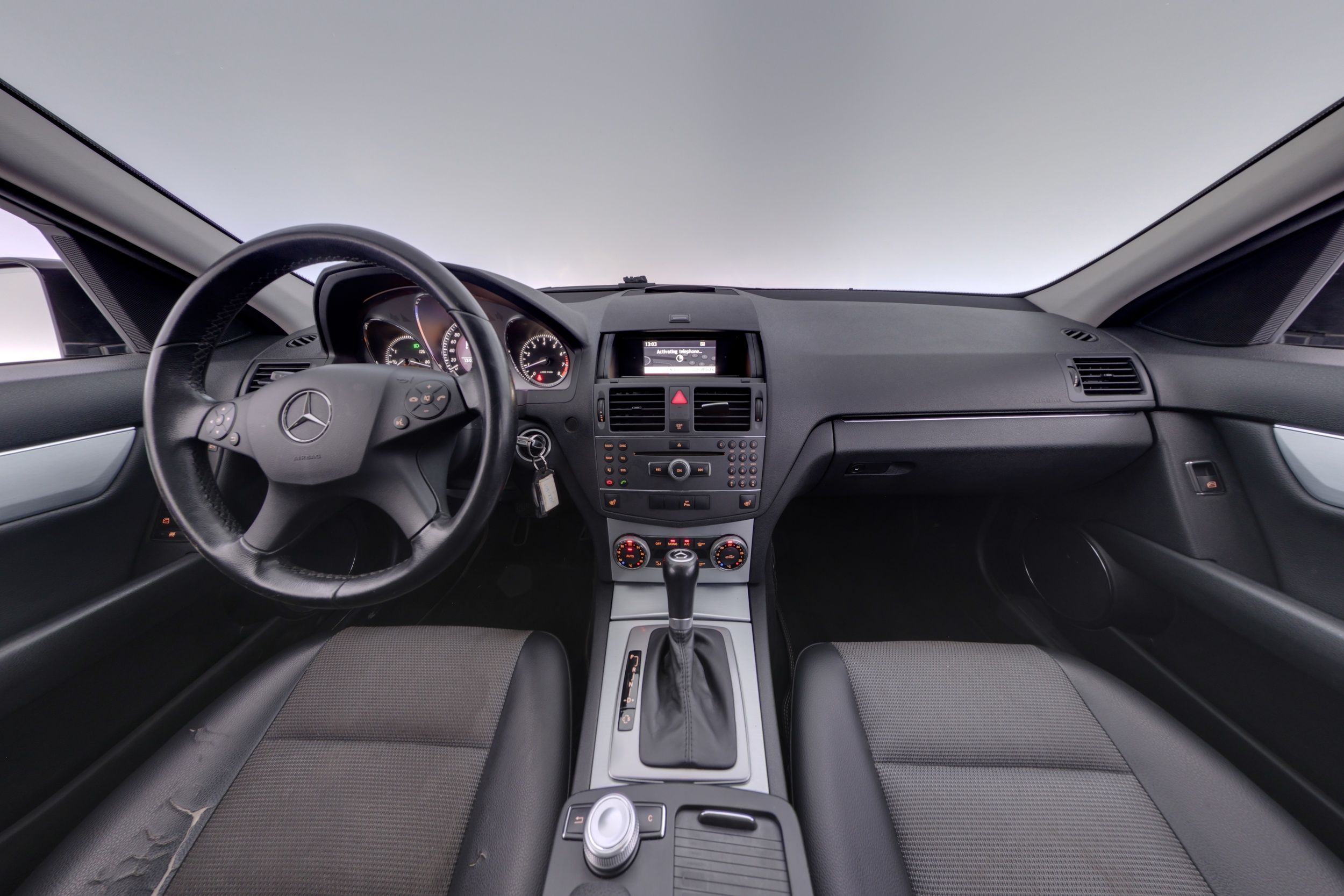 Mercedes-Benz C 2009, kuva 7/23