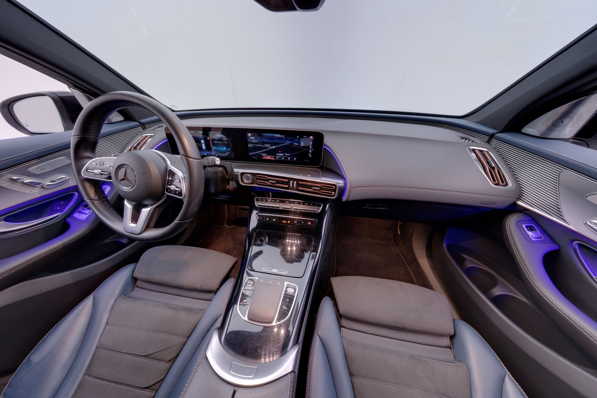 Mercedes-Benz EQC 2020, kuva 7/21