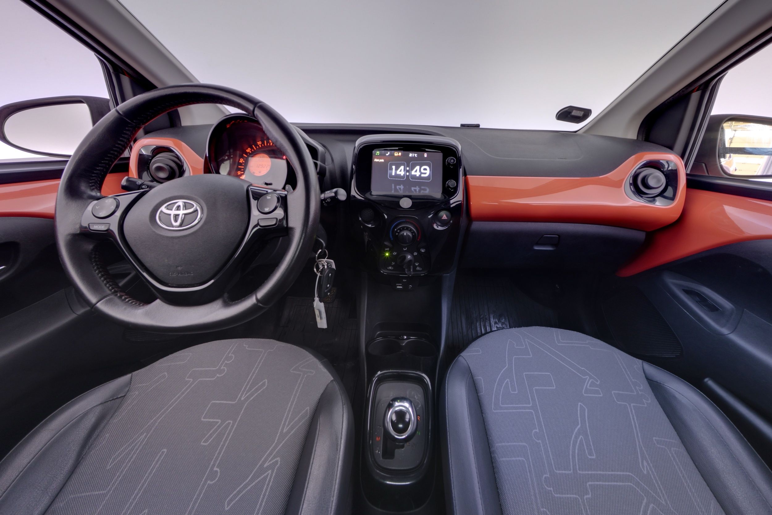Toyota Aygo 1,0 VVT-i x-wave x-shift 5ov 2015, kuva 7/22