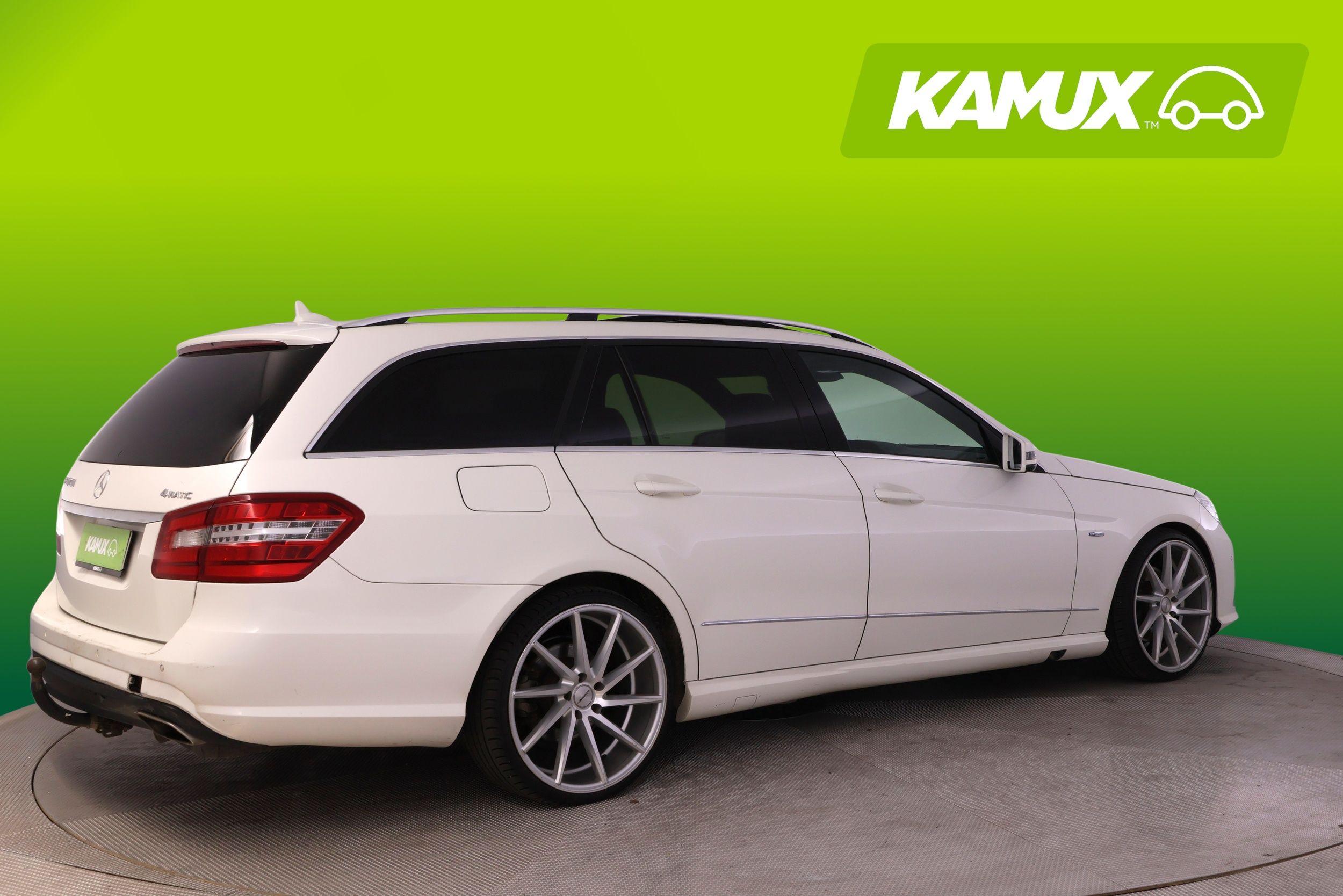 Mercedes-Benz E 2012, photo 2/26