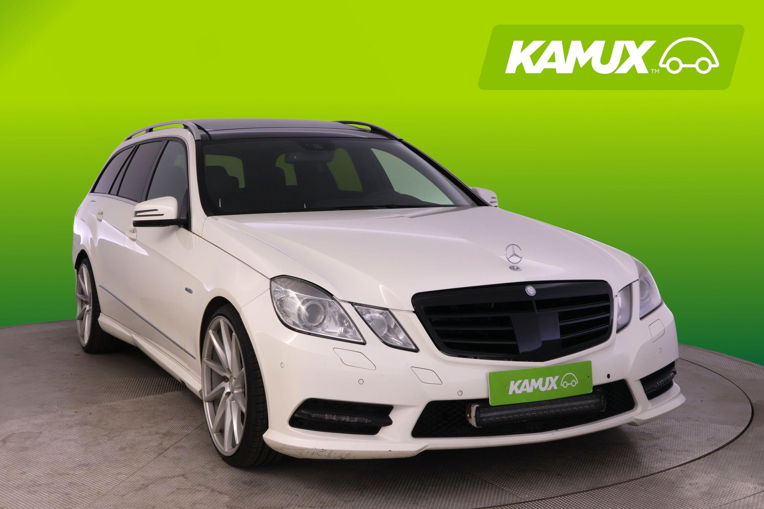 Mercedes-Benz E 2012, photo 6/26