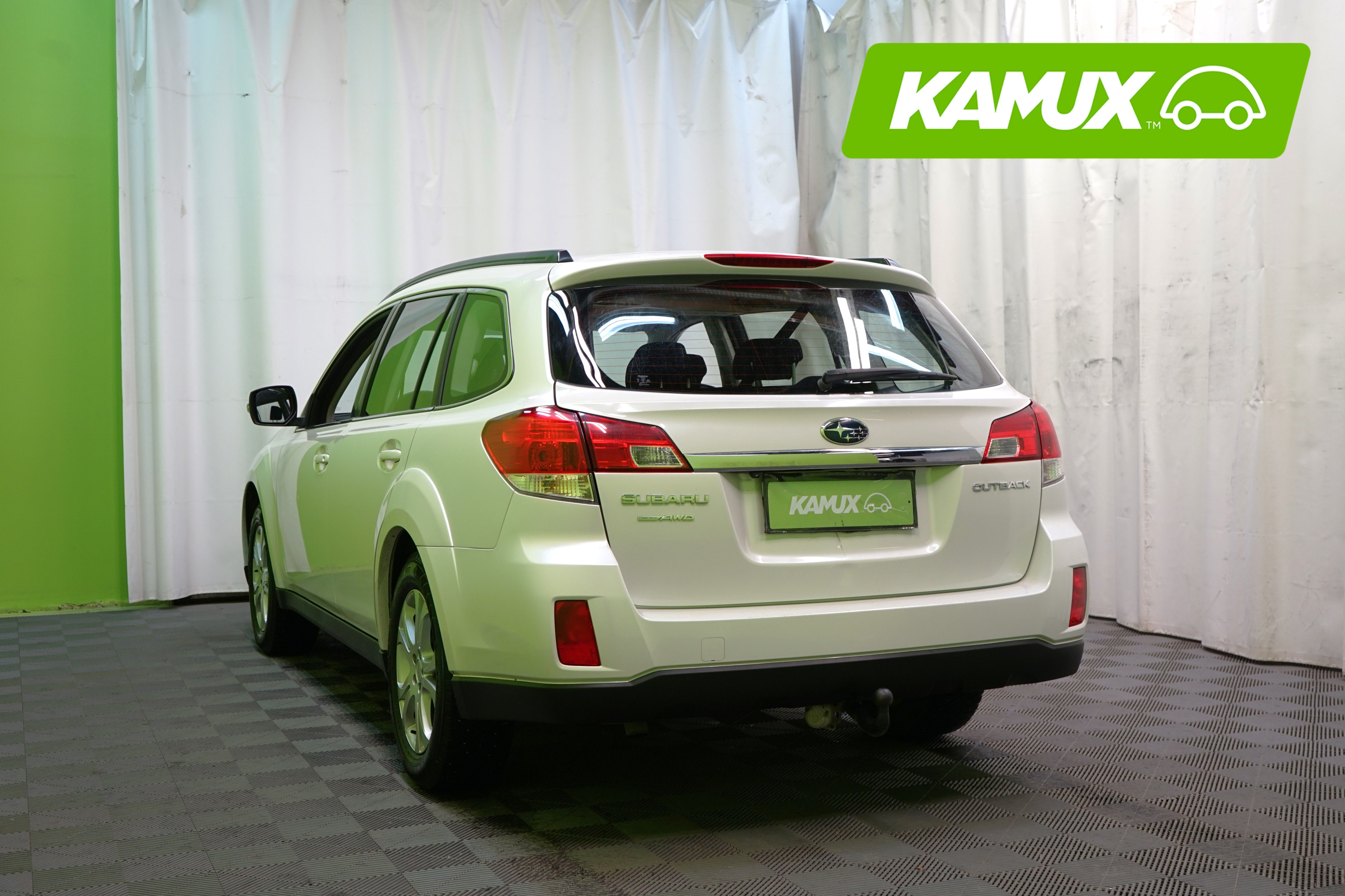 Subaru Outback 2,5i (PE) CVT 2015, kuva 4/40