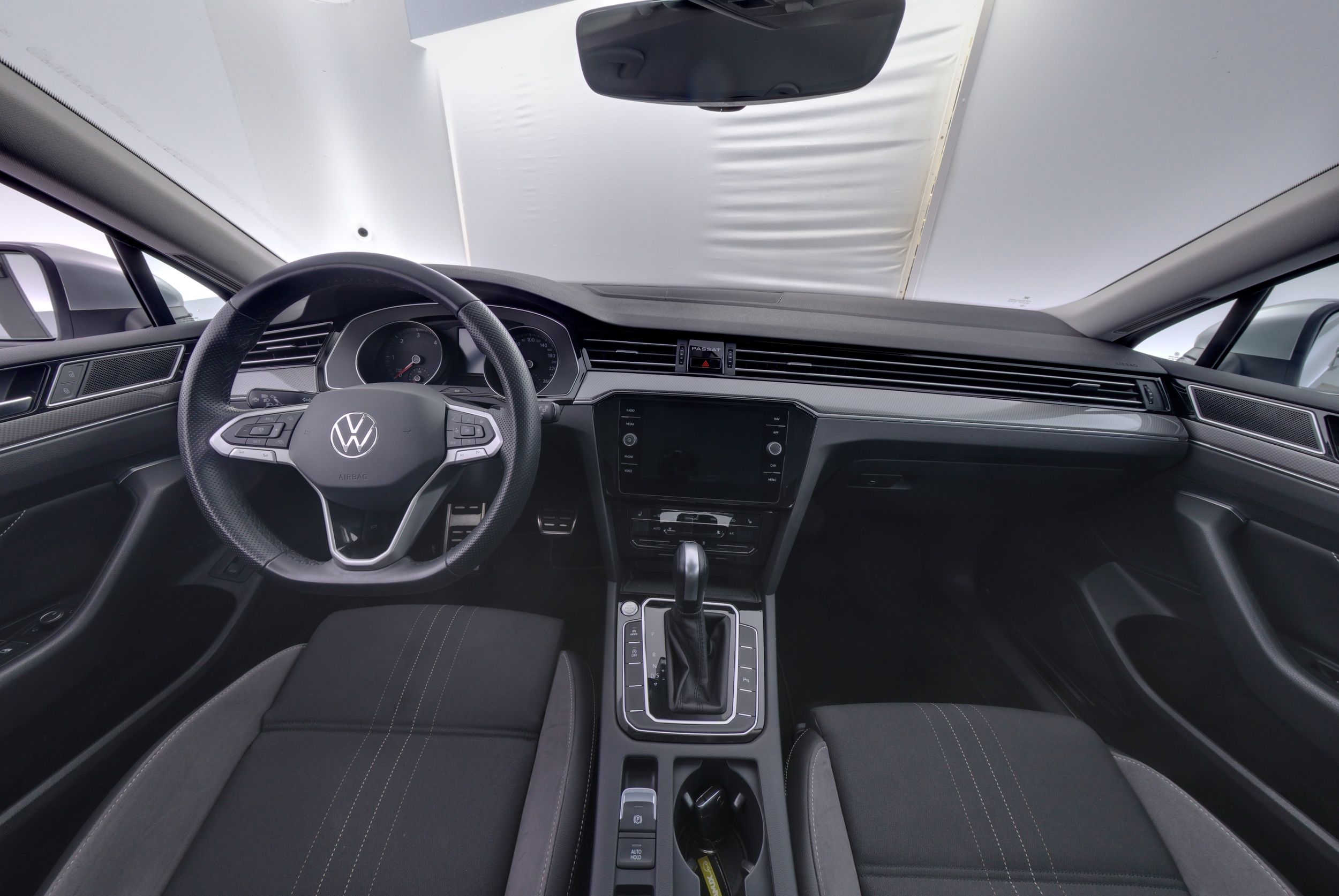 Volkswagen Passat 2023, kuva 7/26