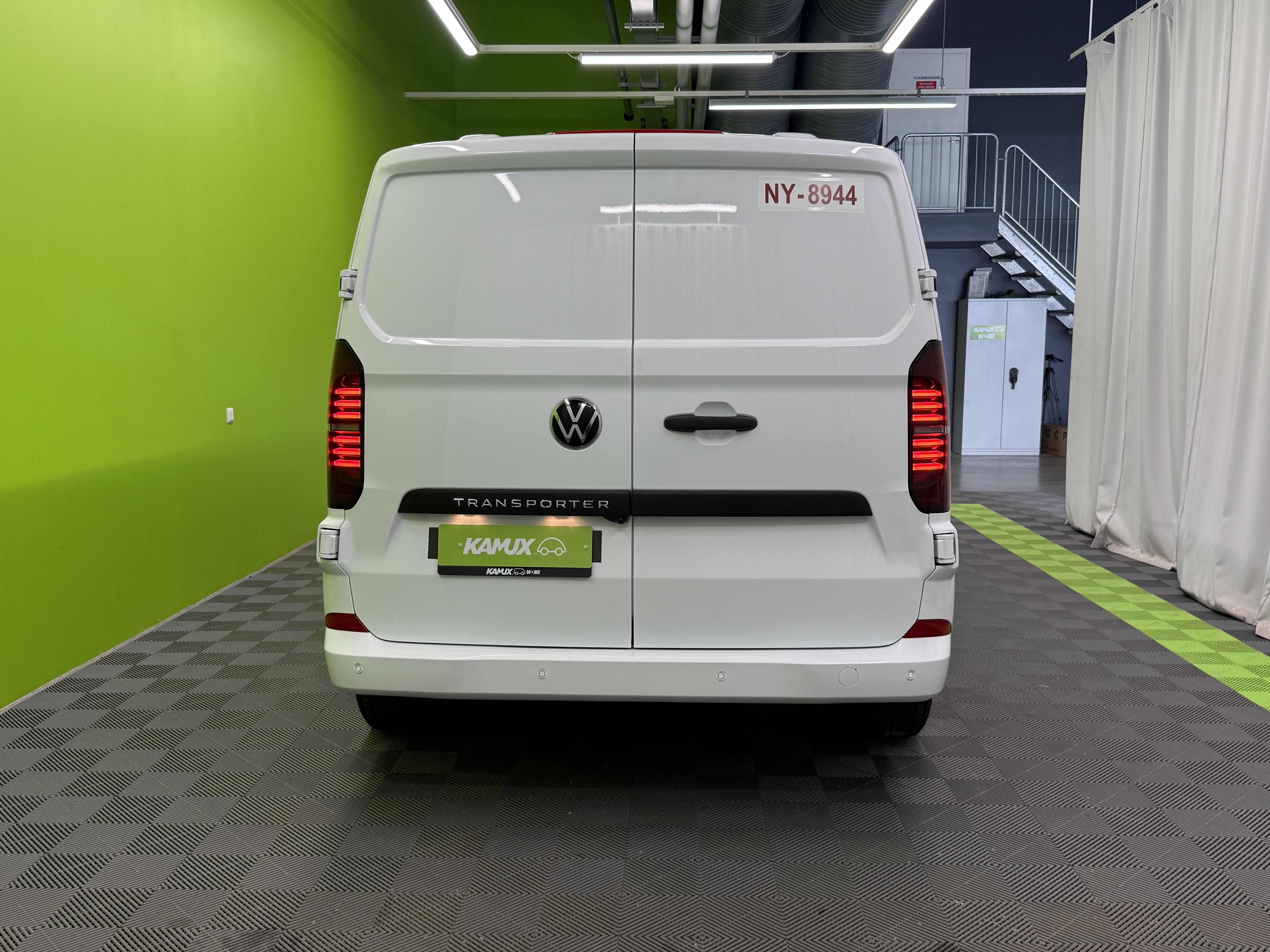 Volkswagen Transporter 2025, photo 4/20