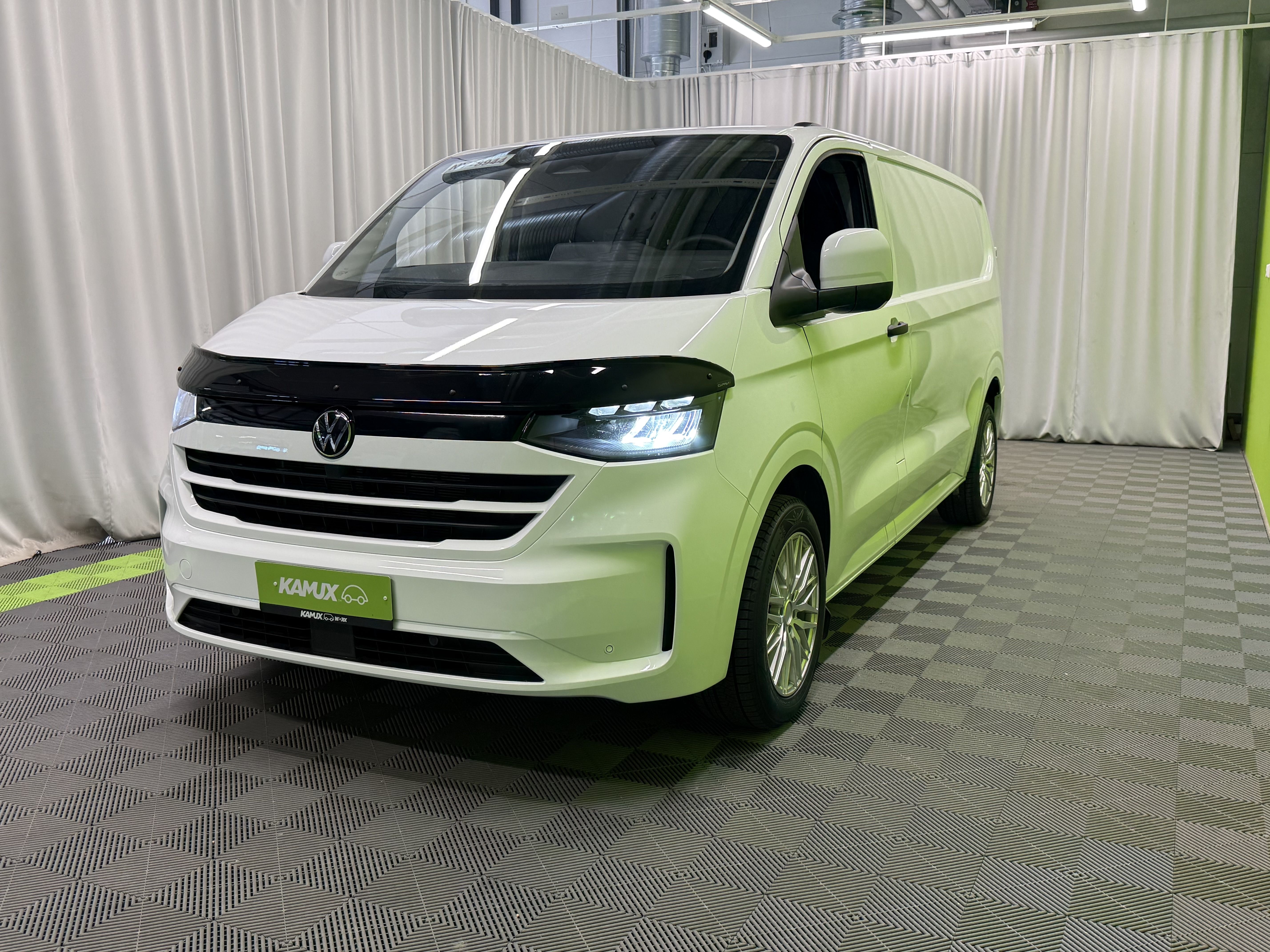 Volkswagen Transporter 2025, photo 6/20