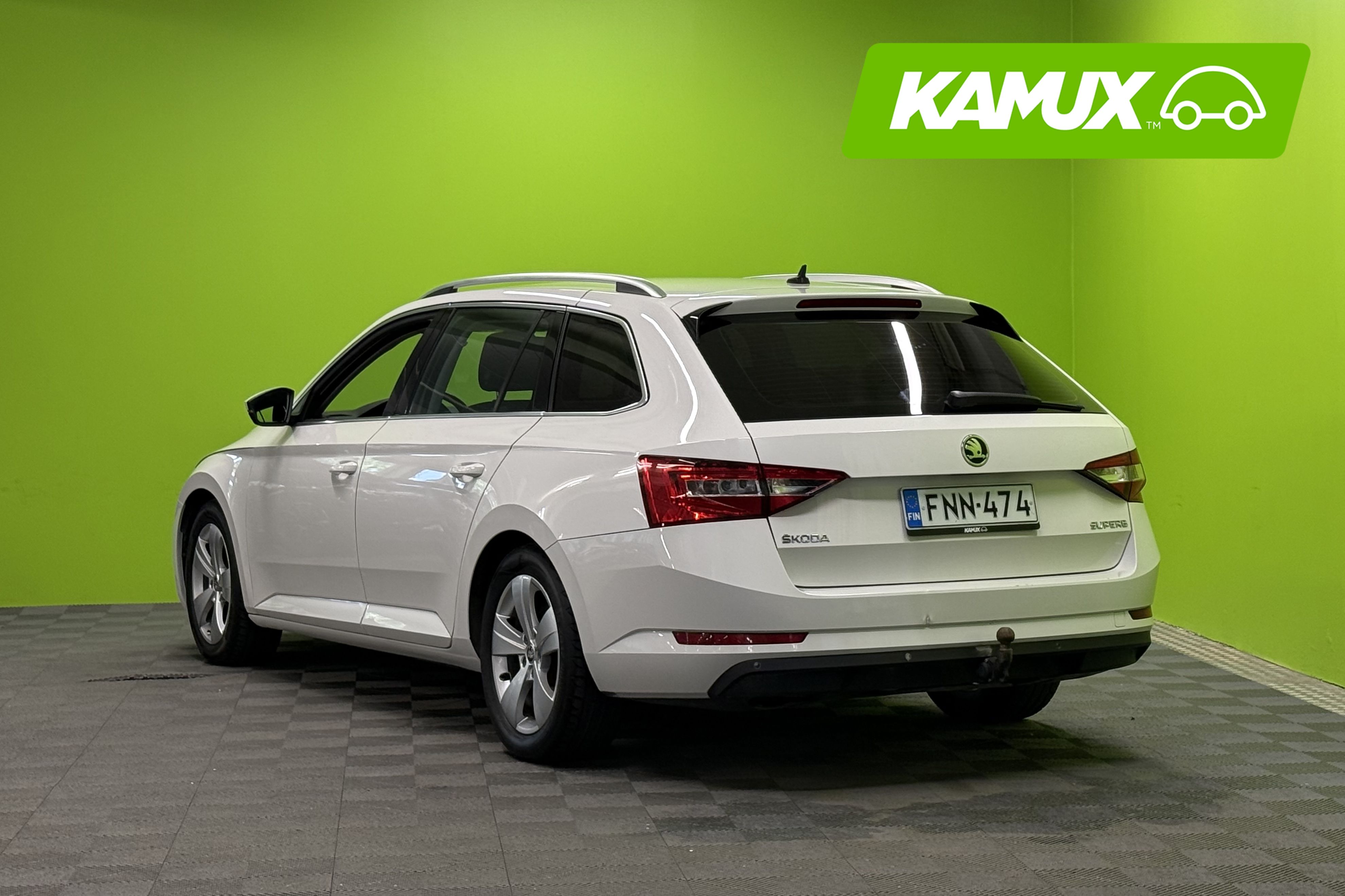 Skoda Superb 2019, photo 4/25