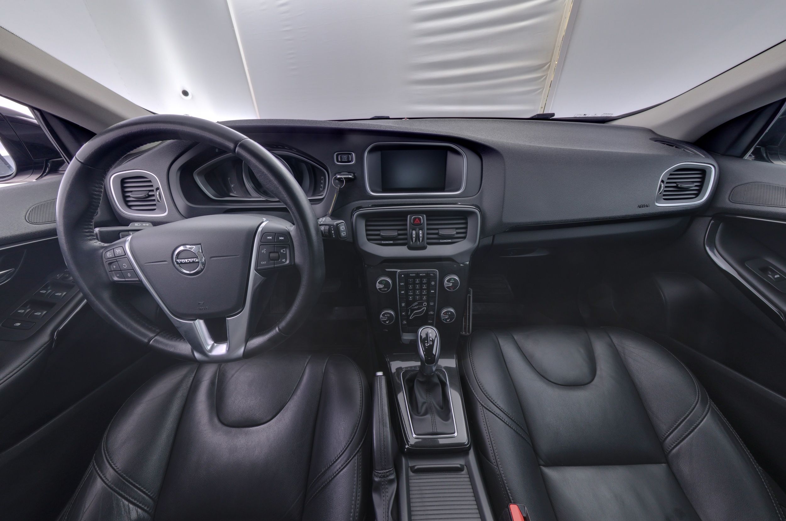 Volvo V40 2019, kuva 7/26