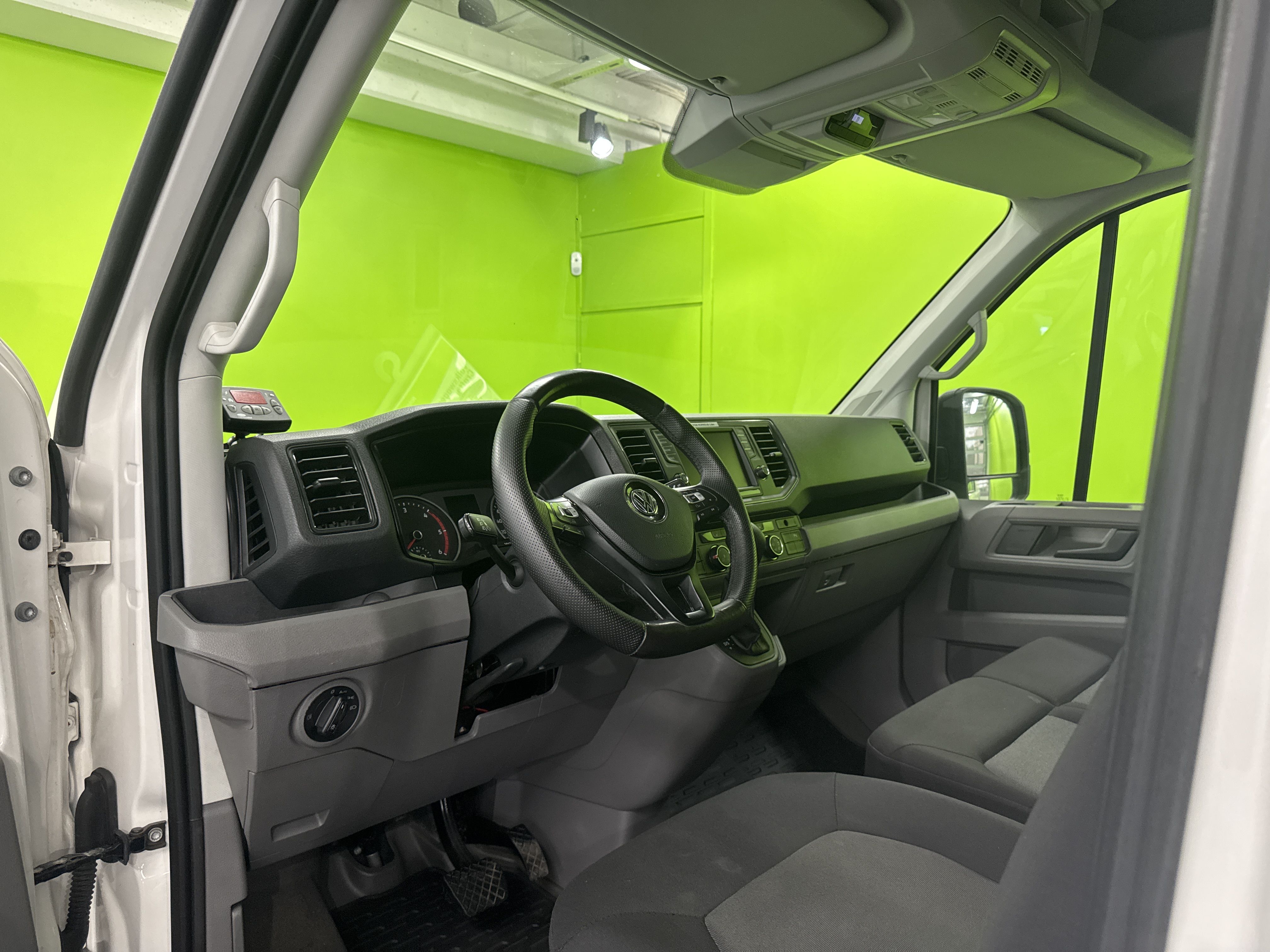 Volkswagen Crafter 2018, photo 7/23