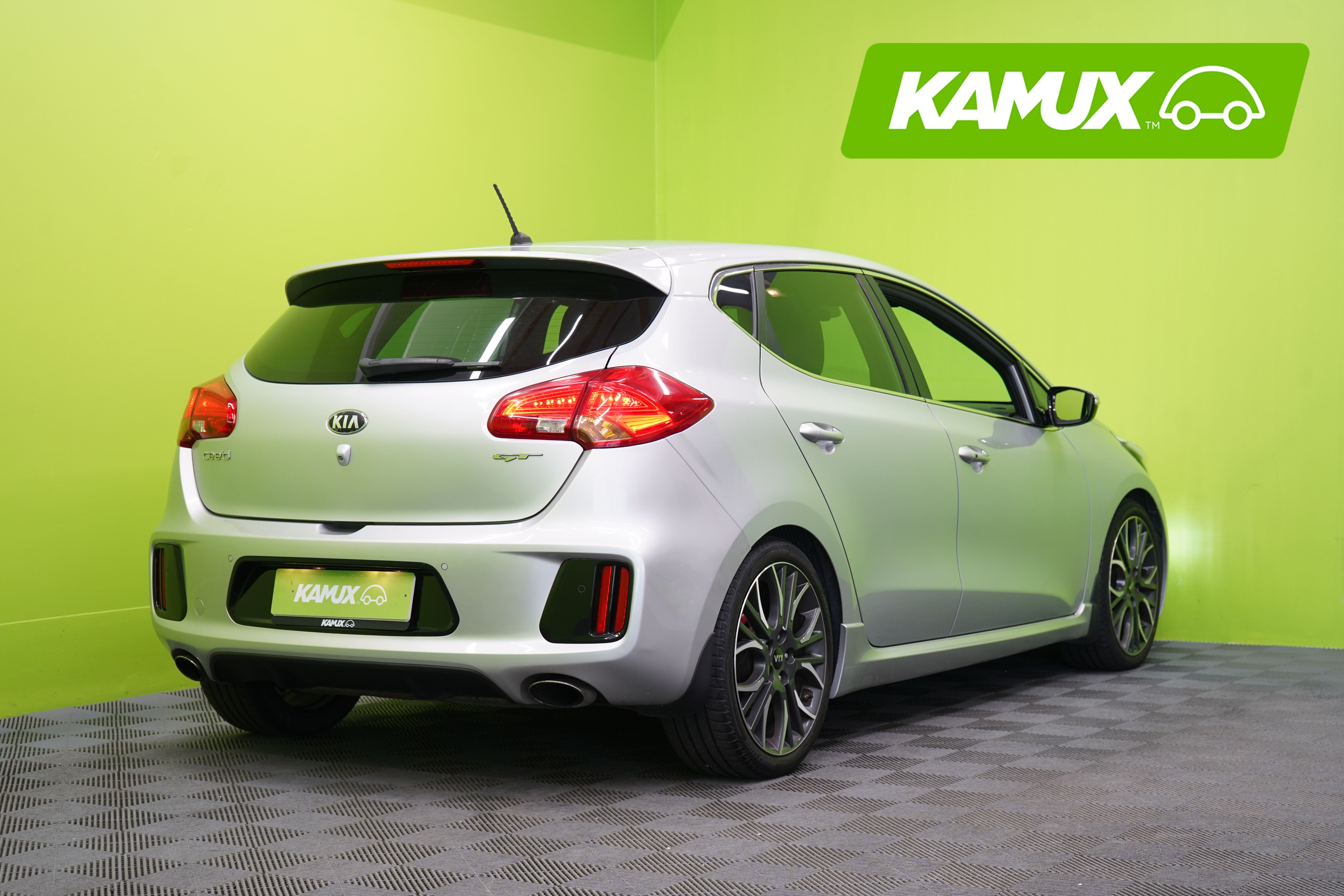 Kia Ceed 1,6 T-GDI GT 5D 2013, kuva 3/26