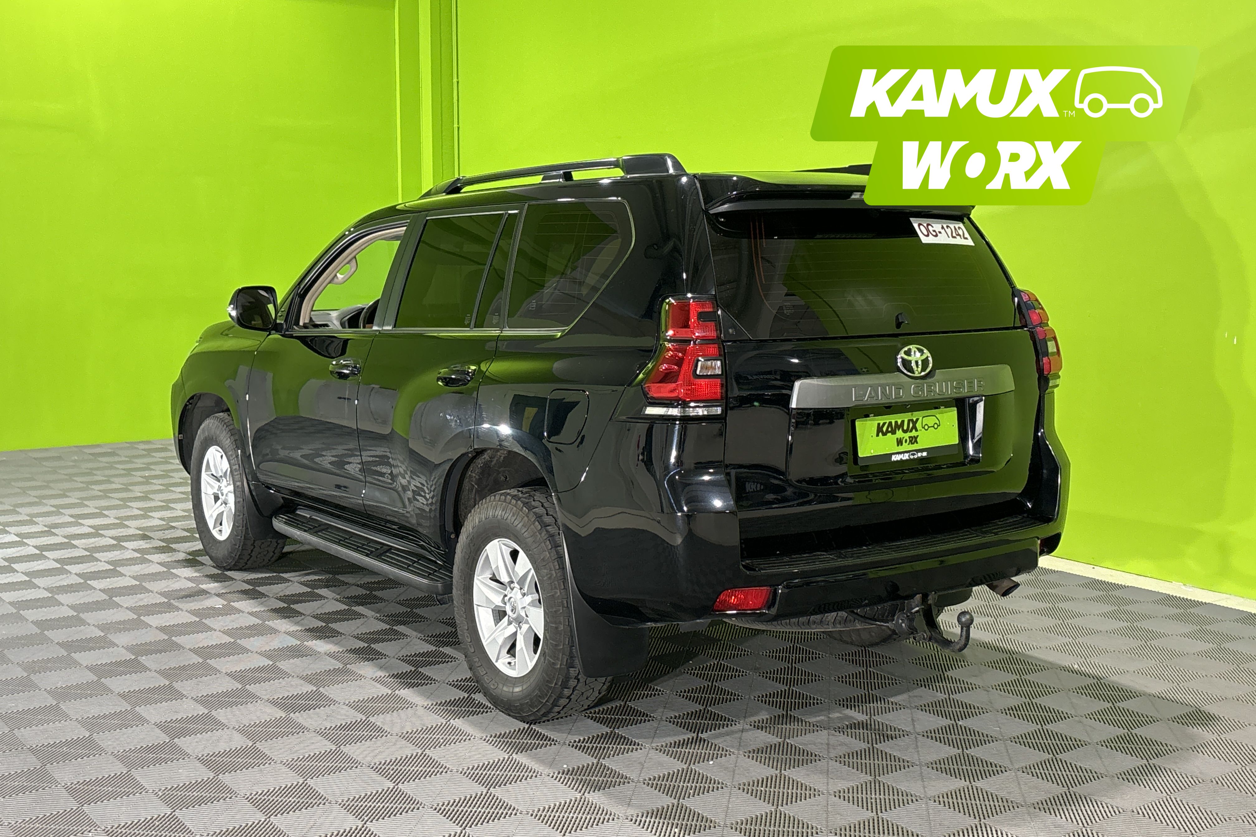 Toyota Land Cruiser 2.8 D4-D Executive 2018, kuva 4/14