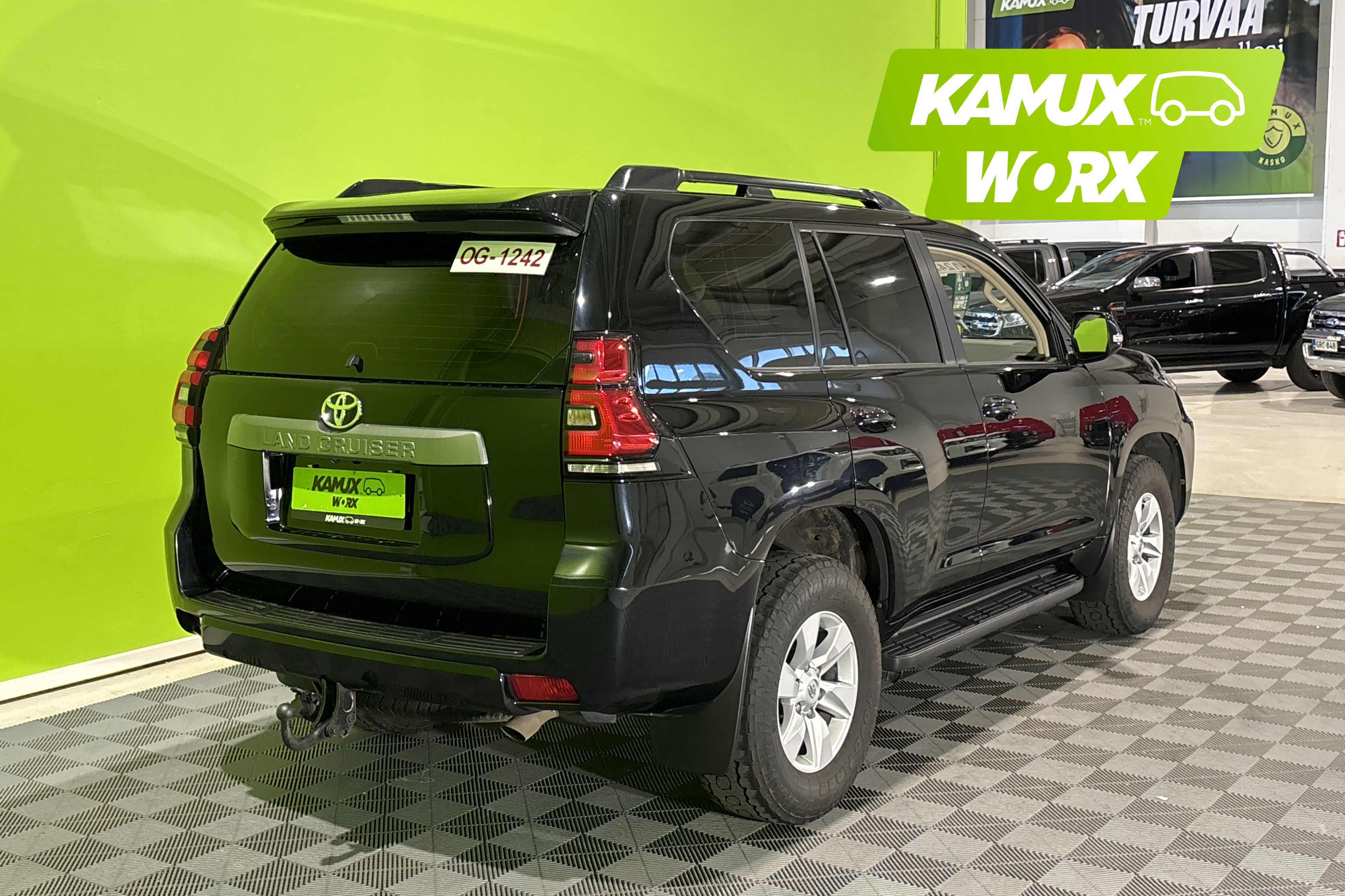 Toyota Land Cruiser 2.8 D4-D Executive 2018, kuva 3/14