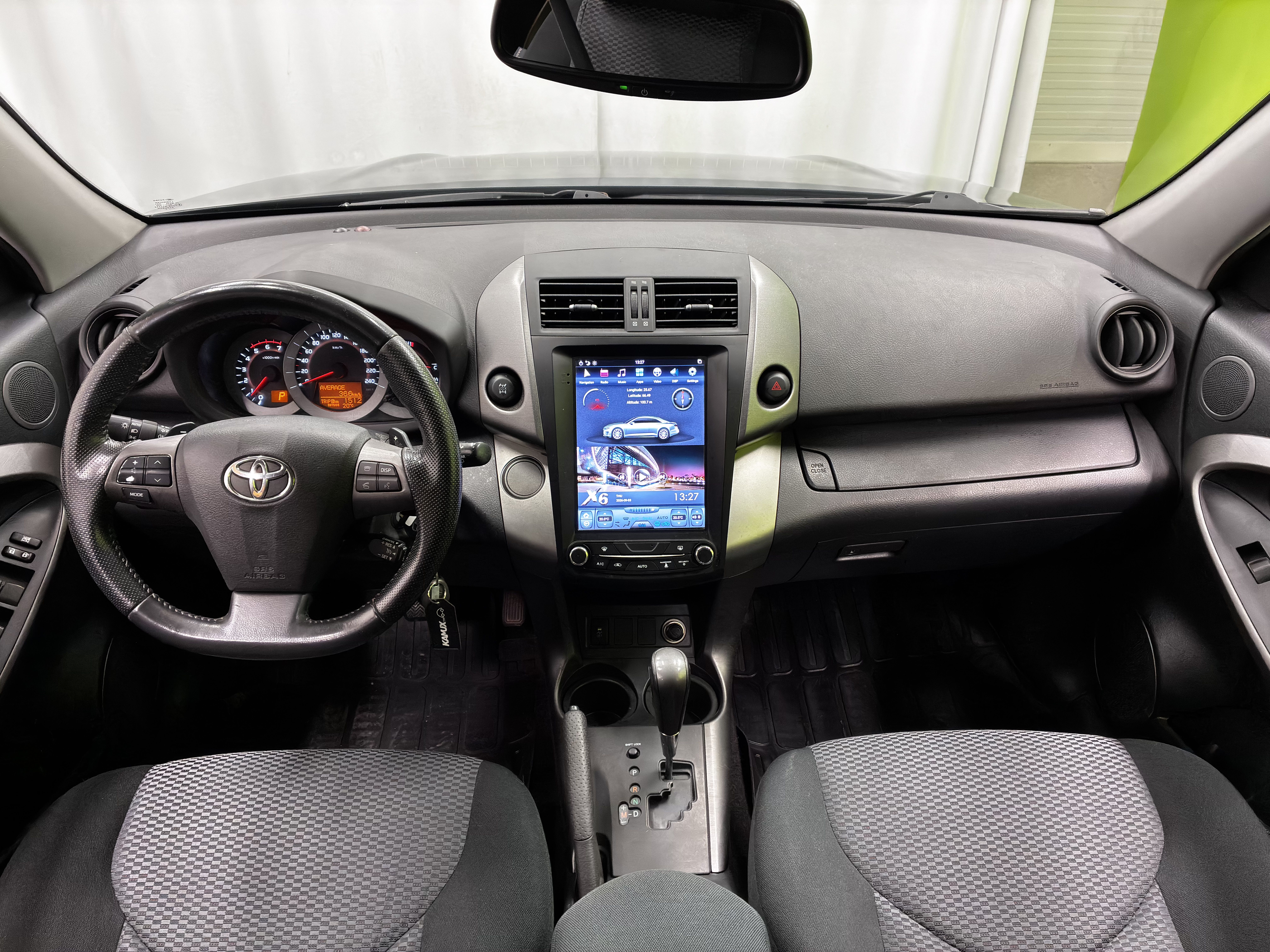 Toyota RAV4 2,2 D-CAT 150 4WD Life Aut 2012, kuva 6/19