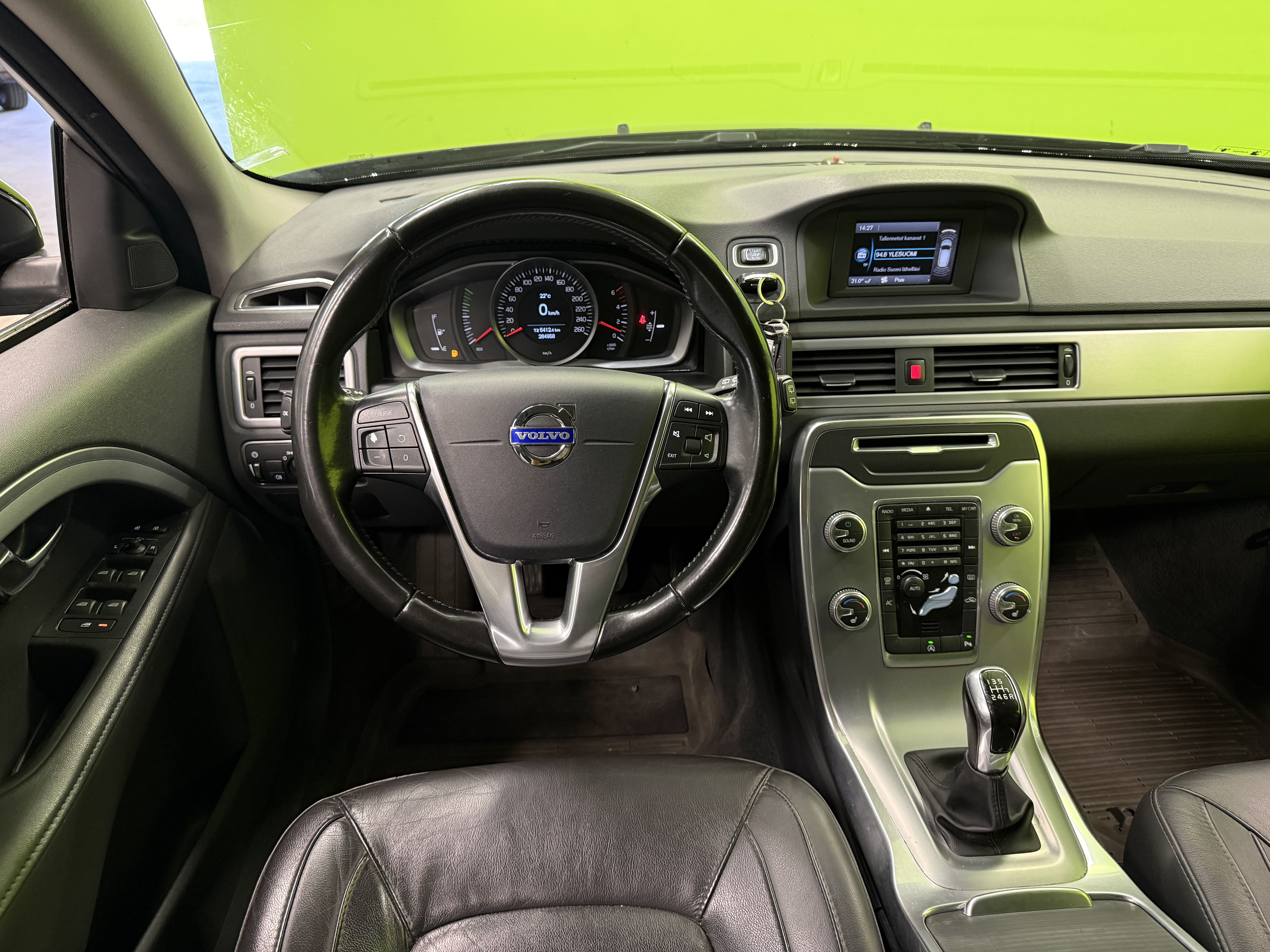 Volvo V70 D2 Classic 2015, photo 7/18