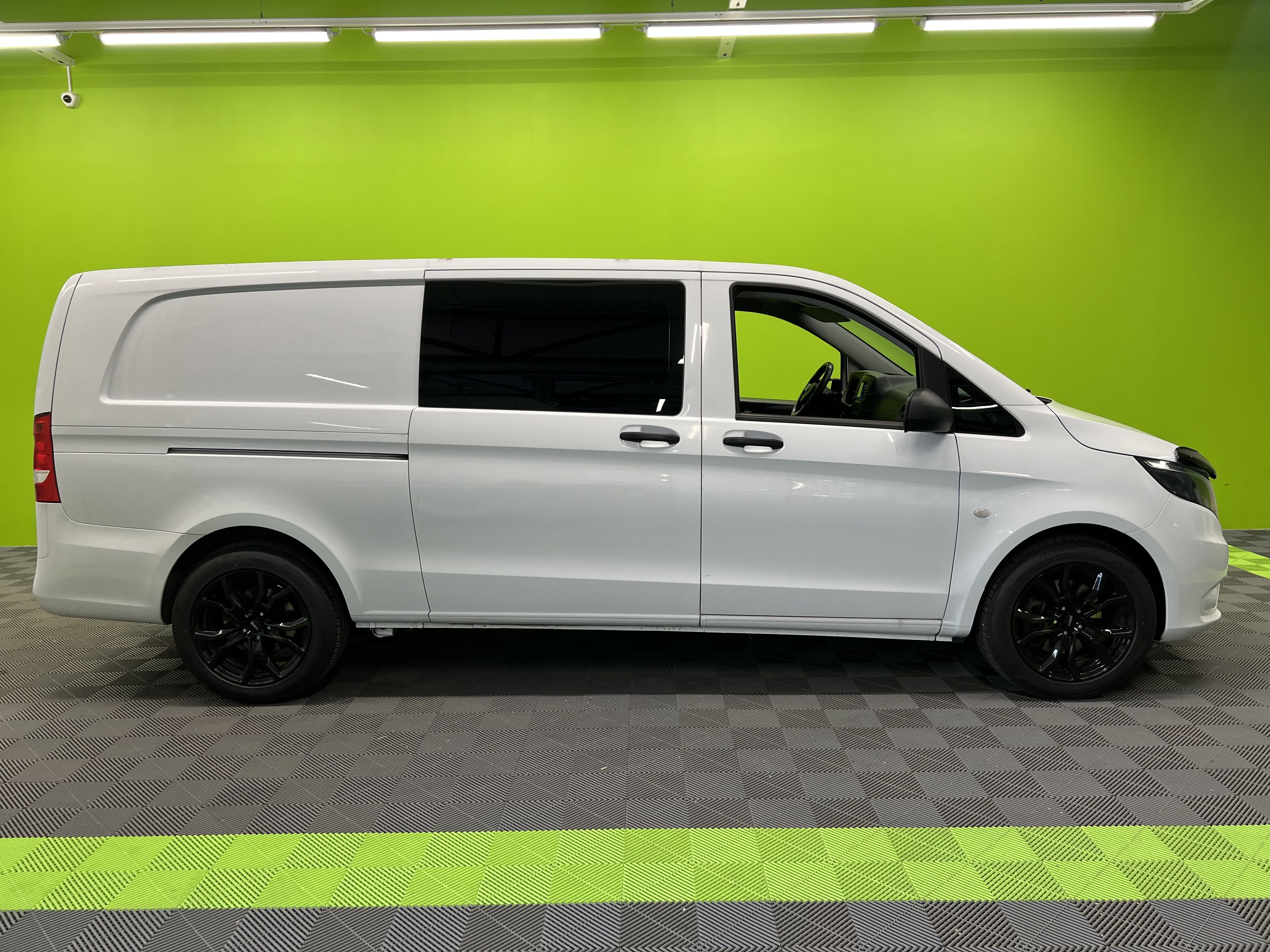 Mercedes-Benz Vito 2022, photo 2/20