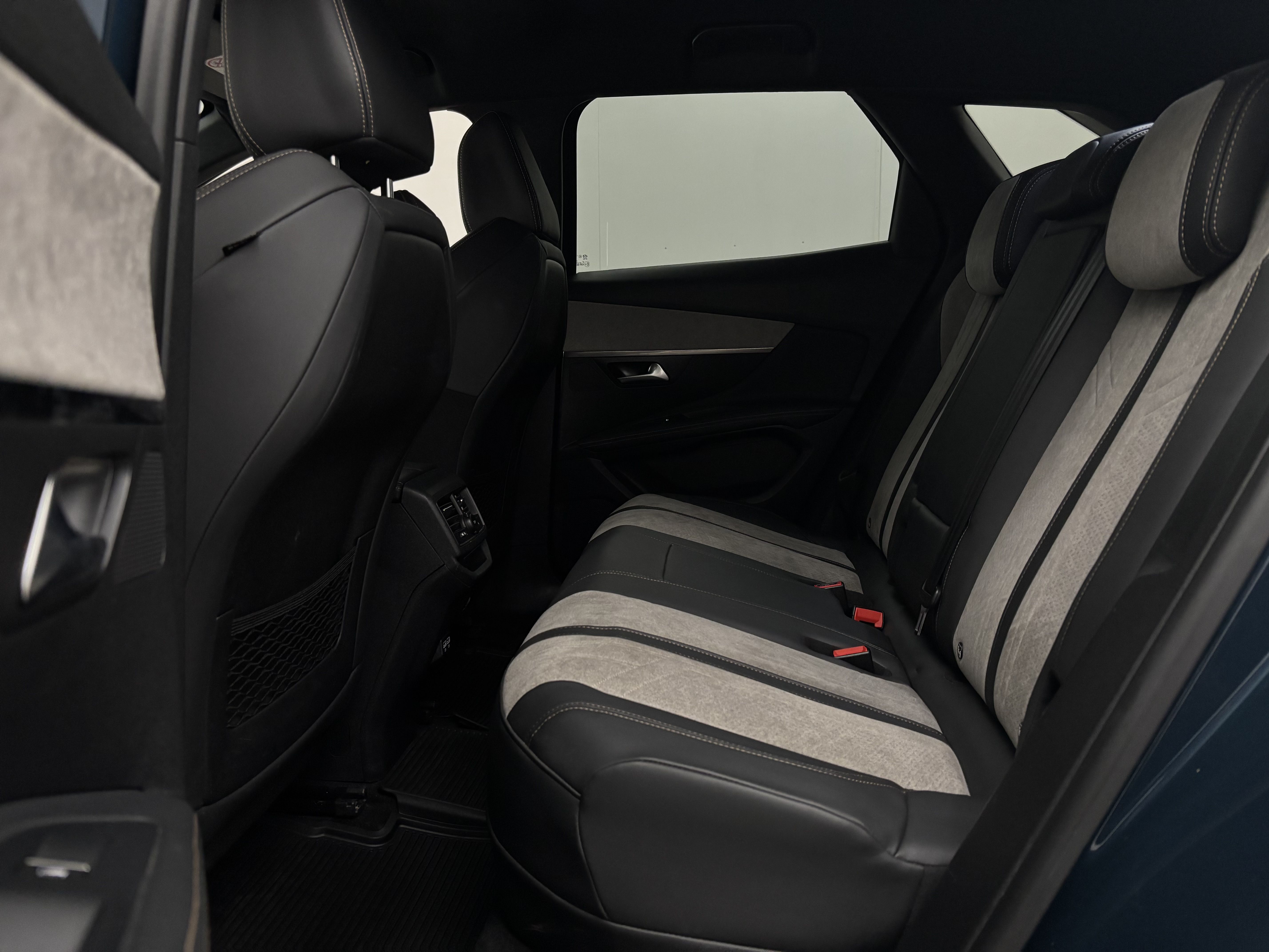 Peugeot 3008 2021, kuva 7/25