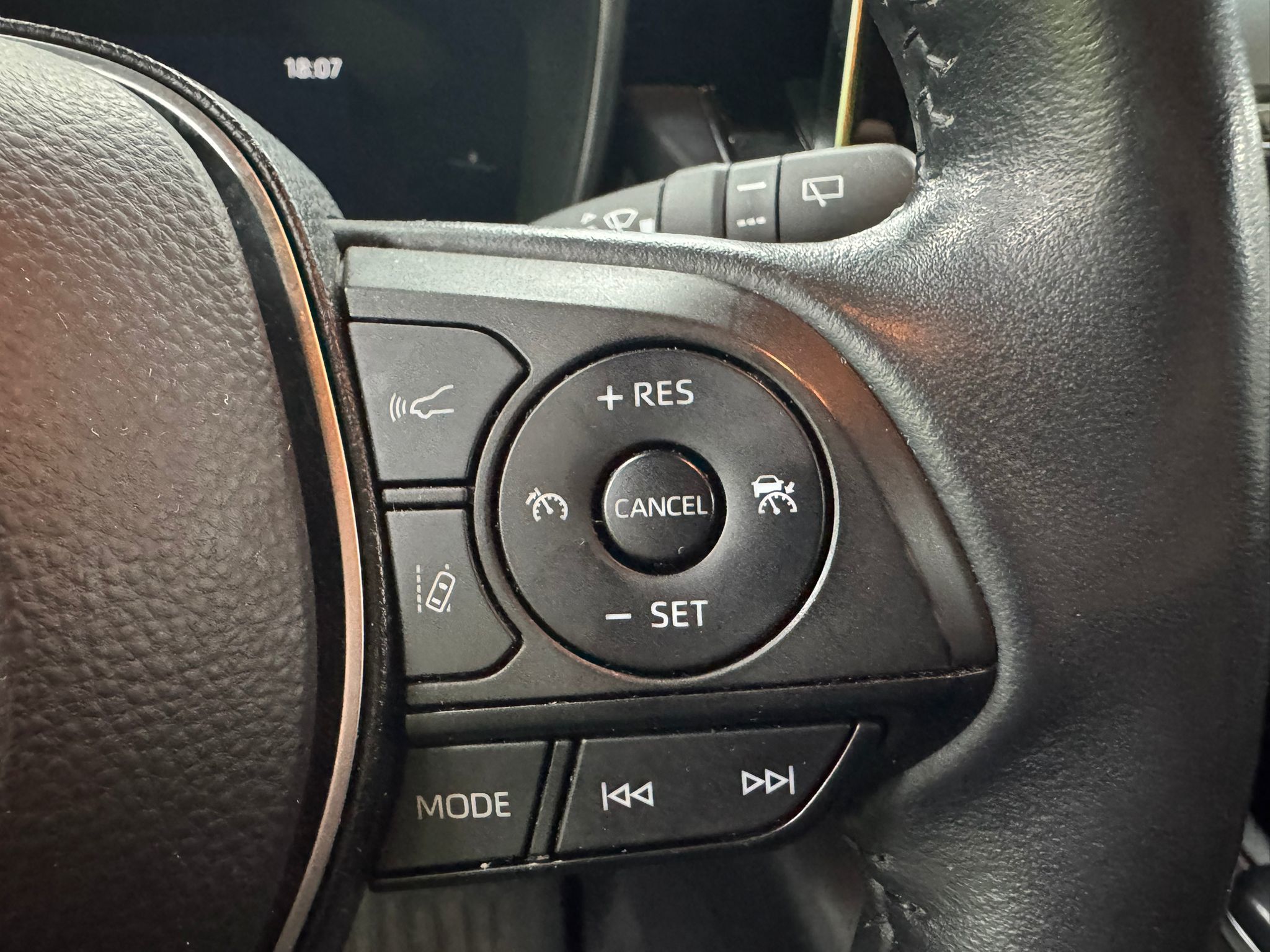 Toyota Corolla 2021, photo 4/7