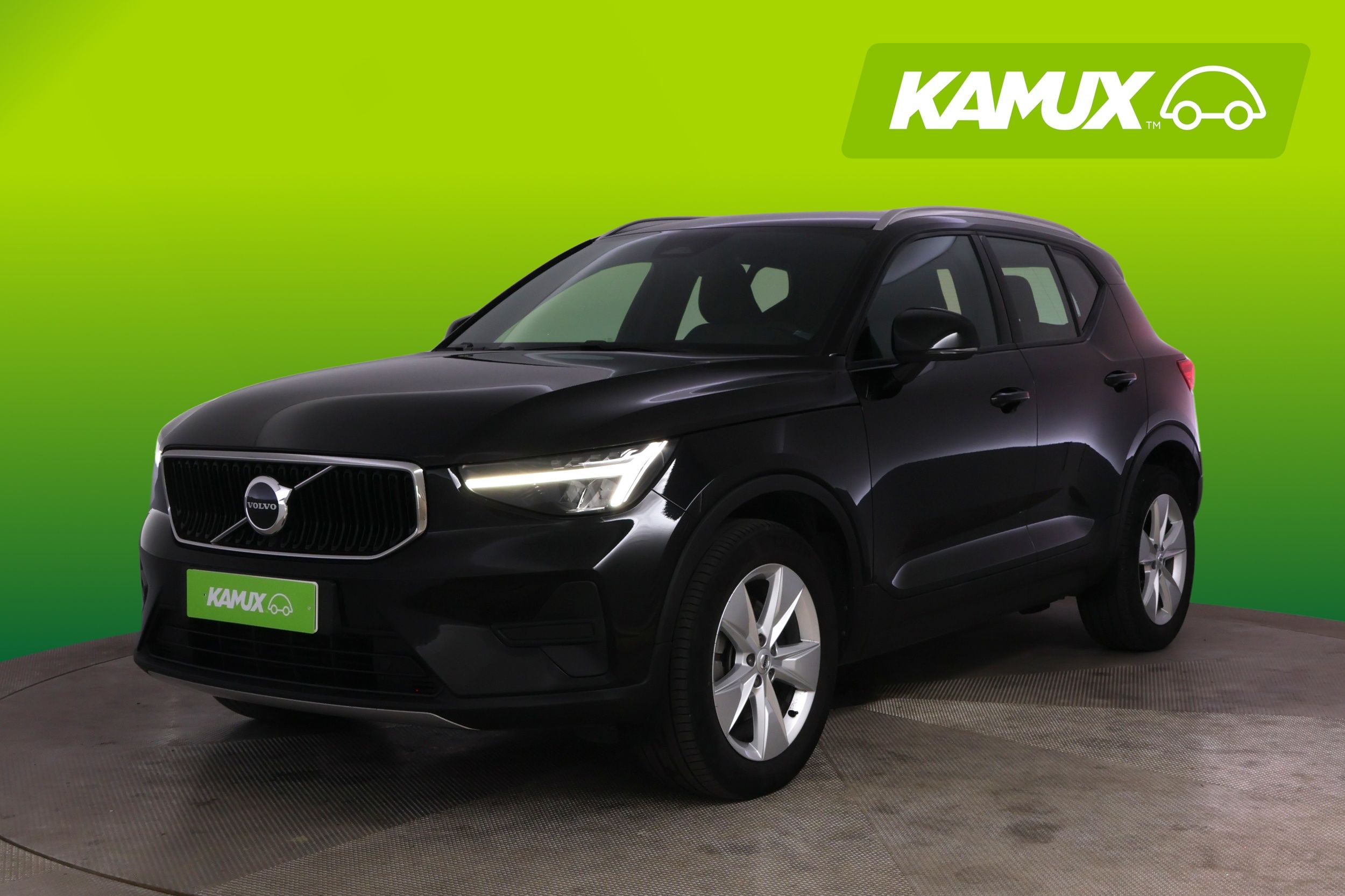 Volvo XC40 B3 MHEV Business 2023, photo 5/6