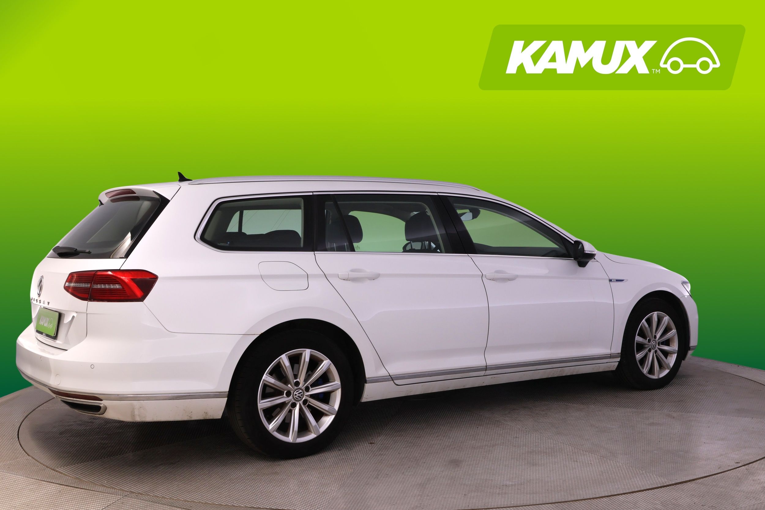 Volkswagen Passat 2016, kuva 2/25