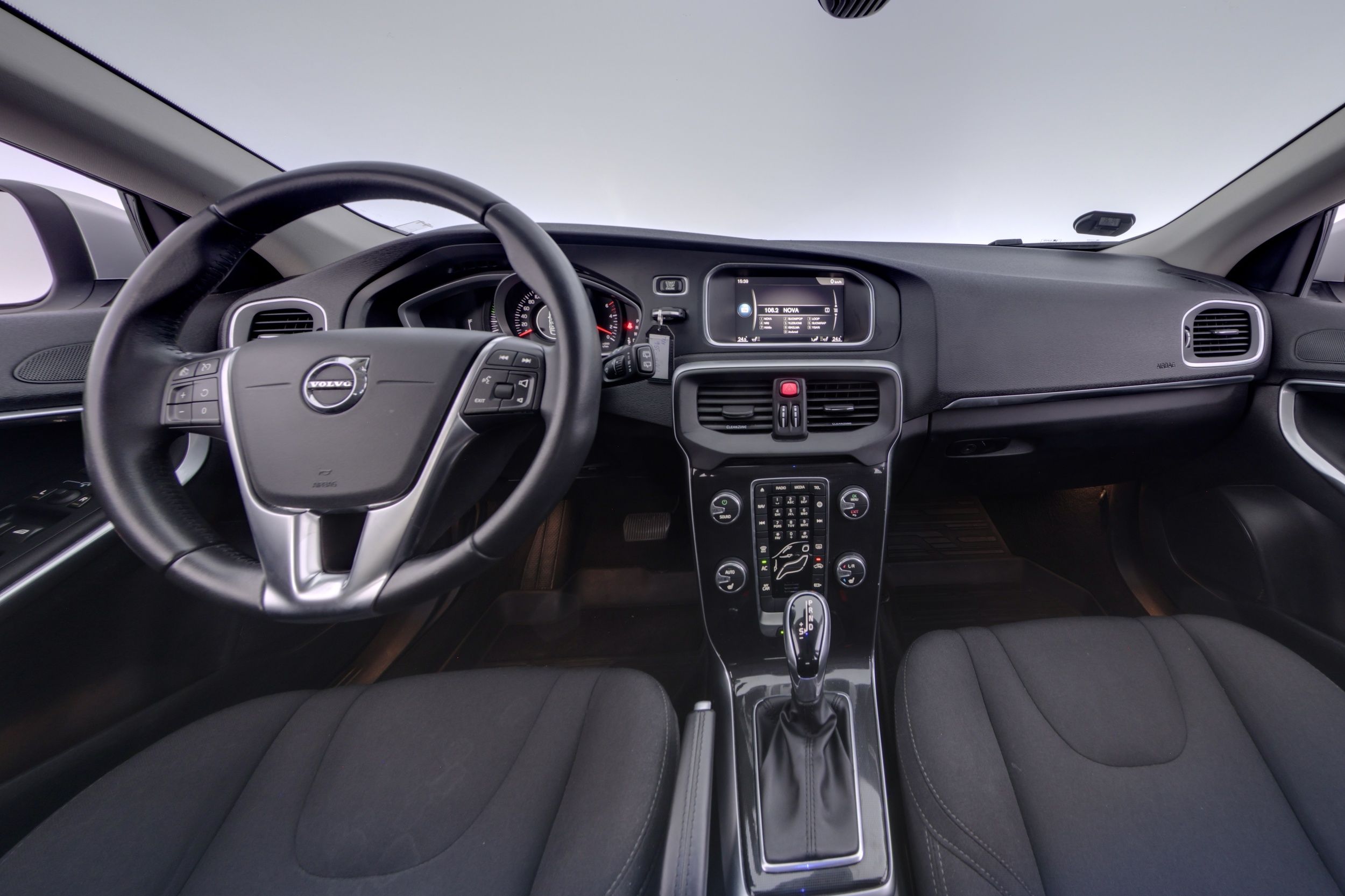 Volvo V40 D2 Business aut 2018, kuva 7/21