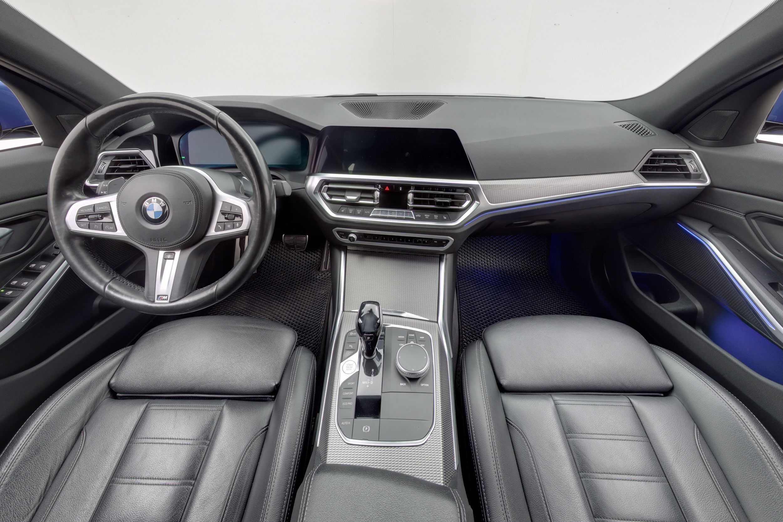 BMW 320 2019, kuva 7/30