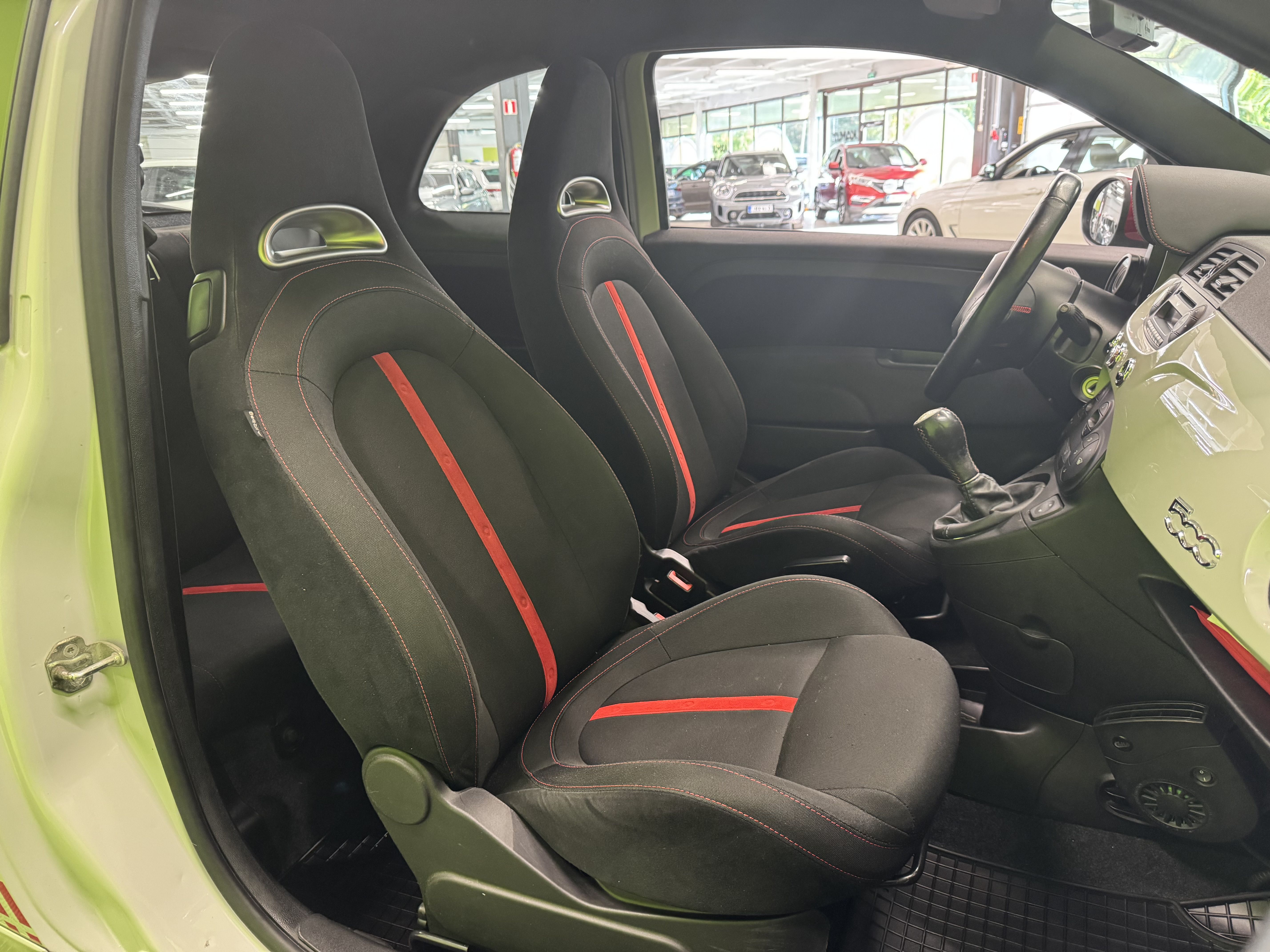 Fiat-Abarth 500 1,4 T-Jet 135hv Bensiini 2014, photo 7/16