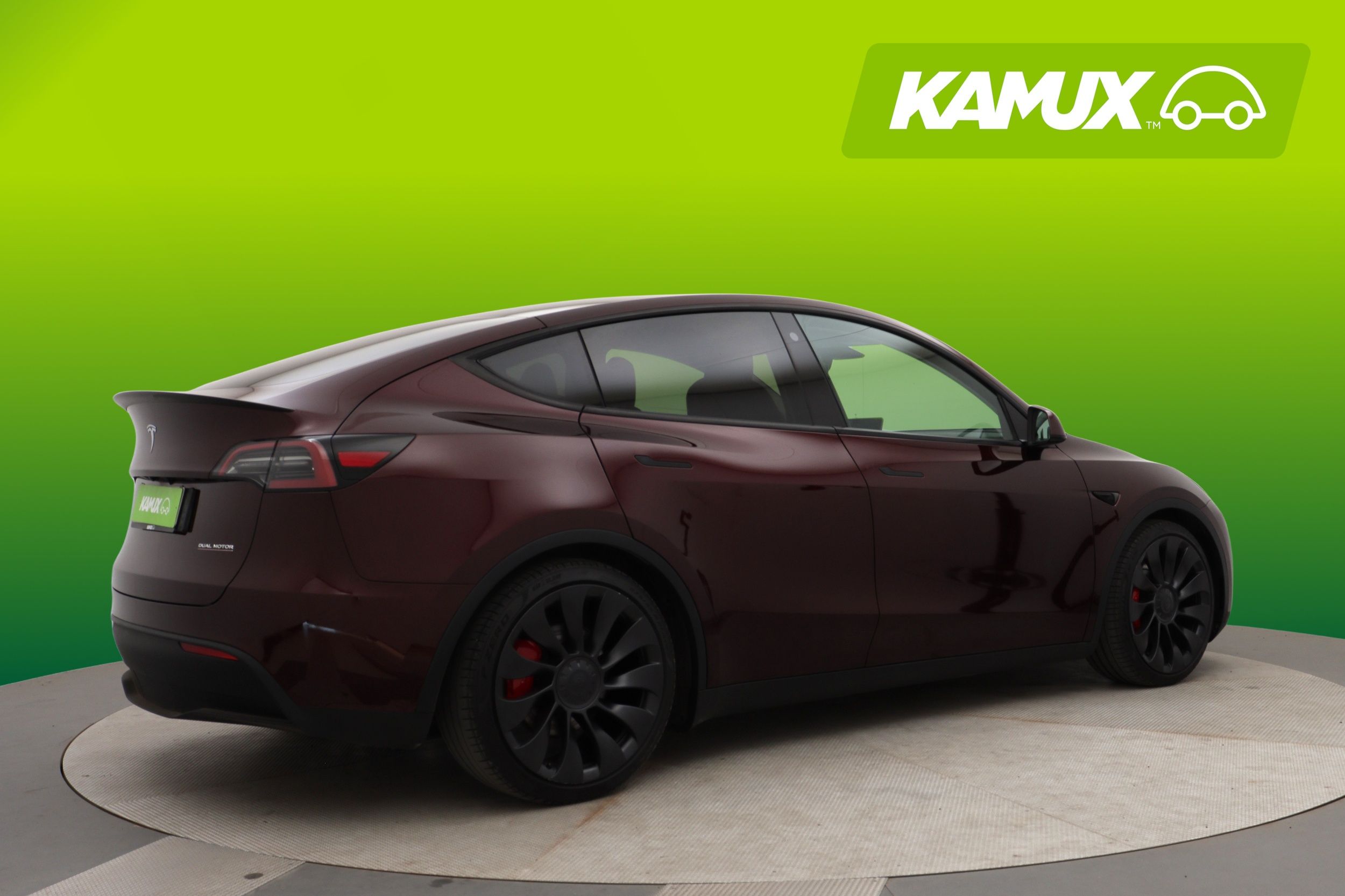 Tesla Model Y Performance 2023, photo 2/22