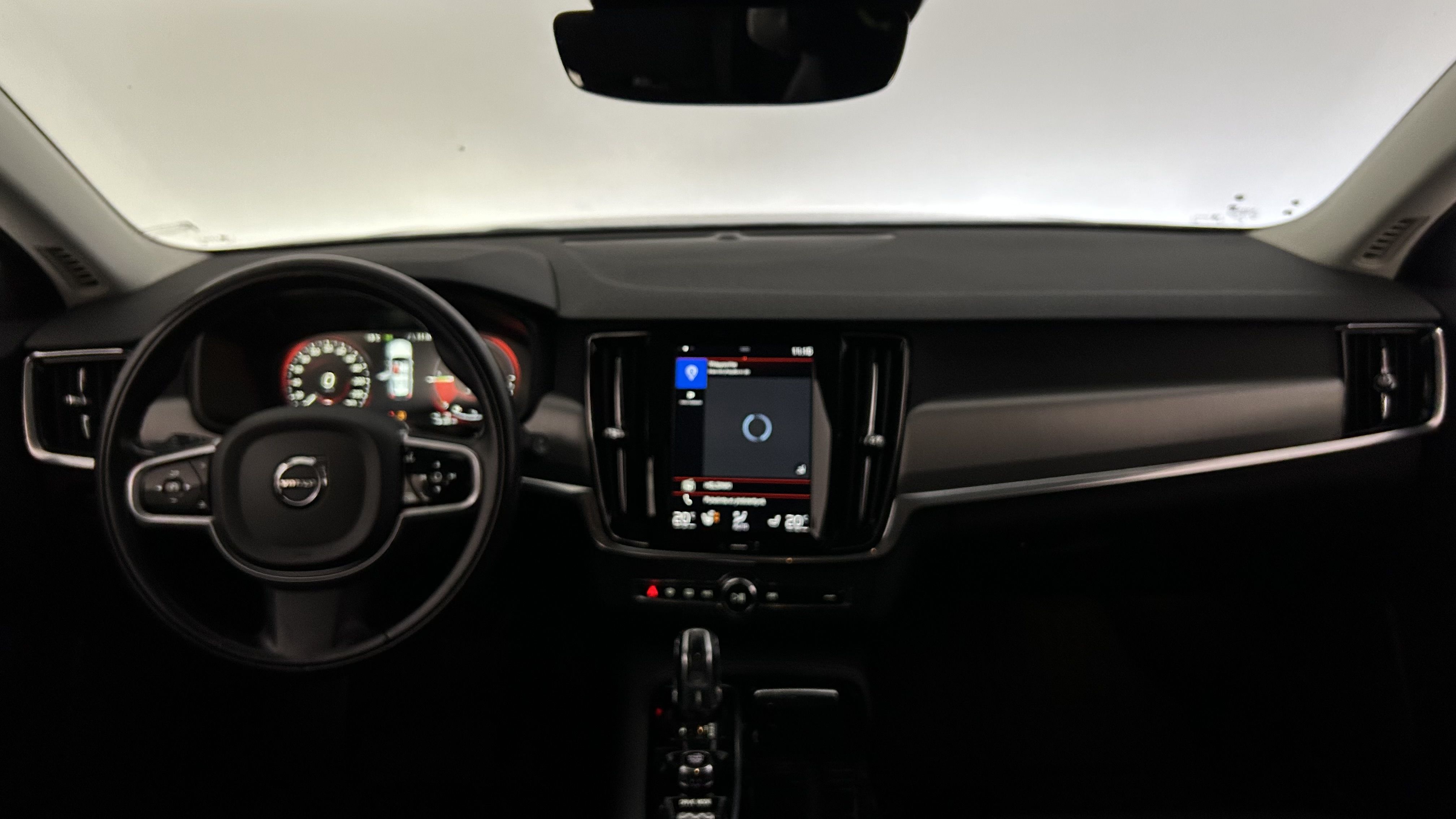 Volvo V90 T8 TwE AWD Momentum aut 2019, photo 7/27