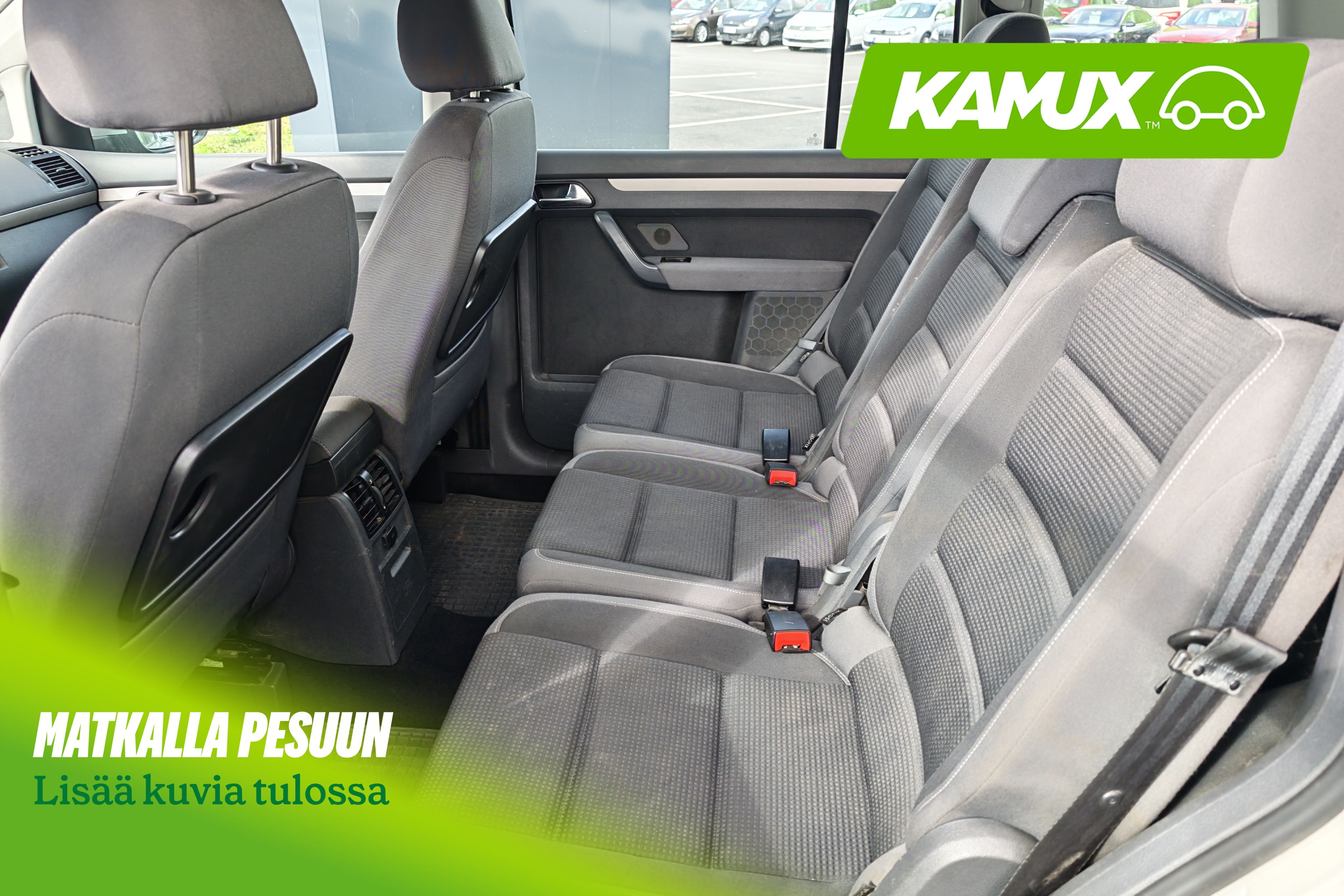Volkswagen Touran 2010, kuva 5/5