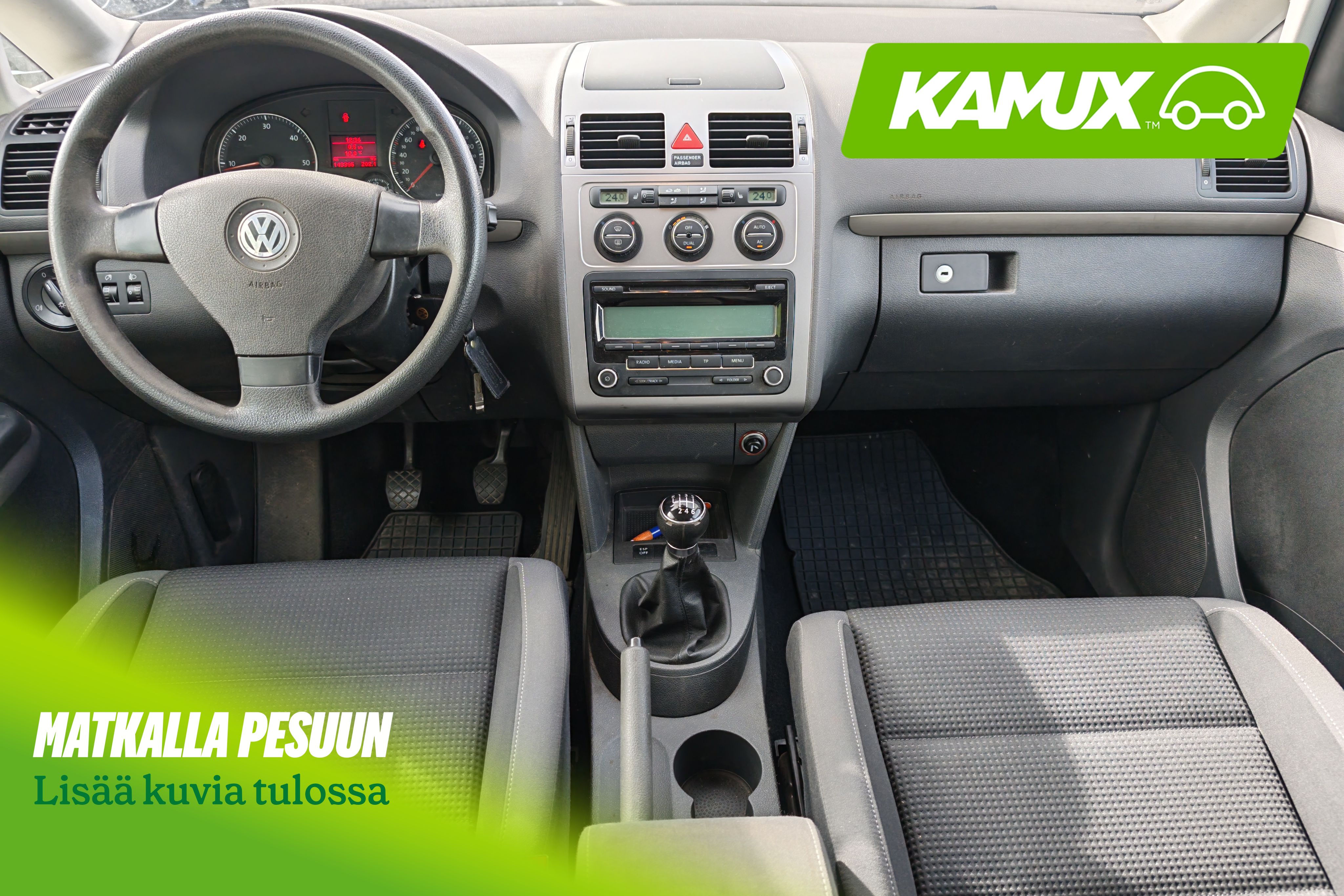 Volkswagen Touran 2010, kuva 4/5