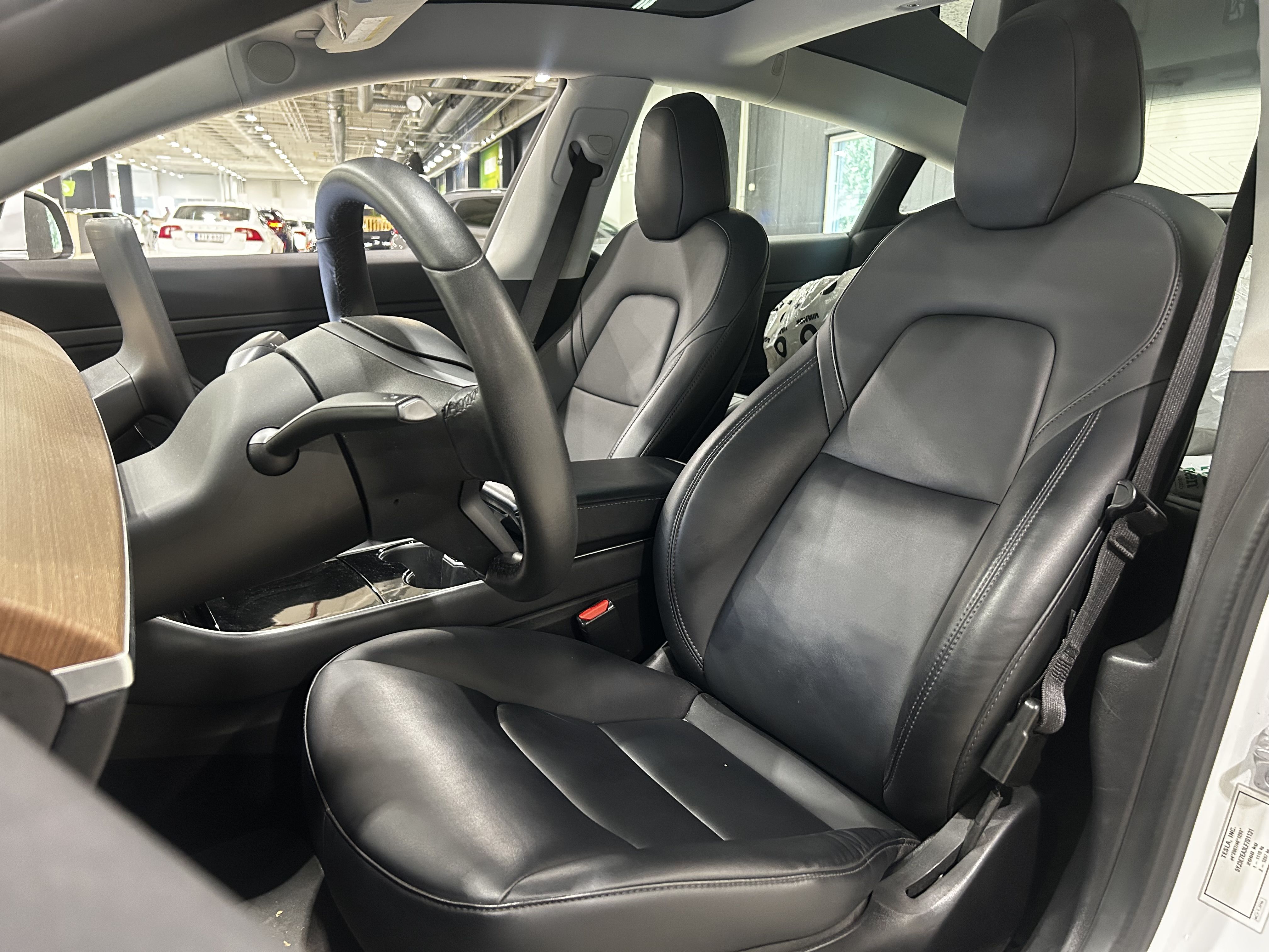 Tesla Model 3 Standard RWD Plus 2020, photo 4/7
