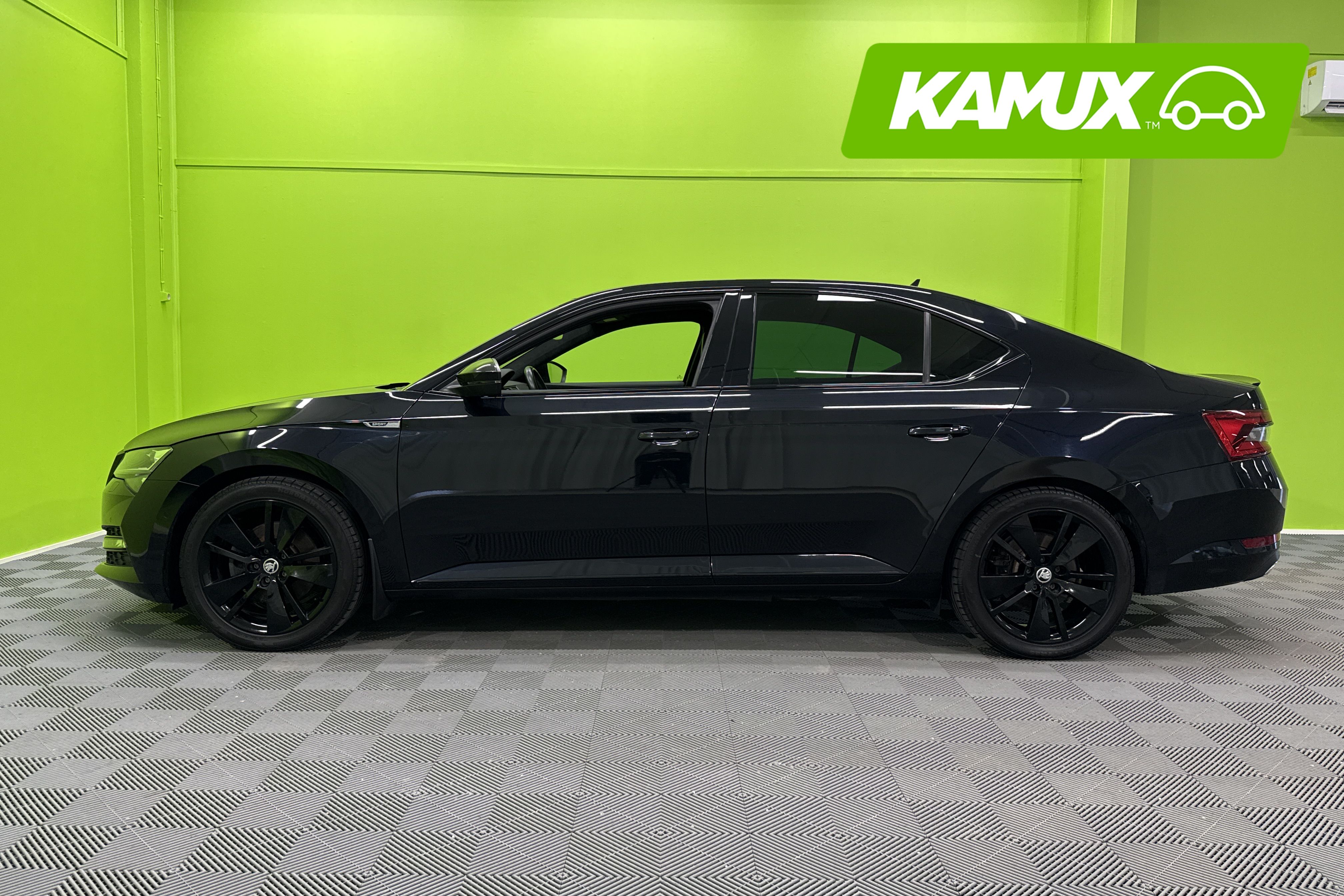 Skoda Superb 2021, kuva 3/27