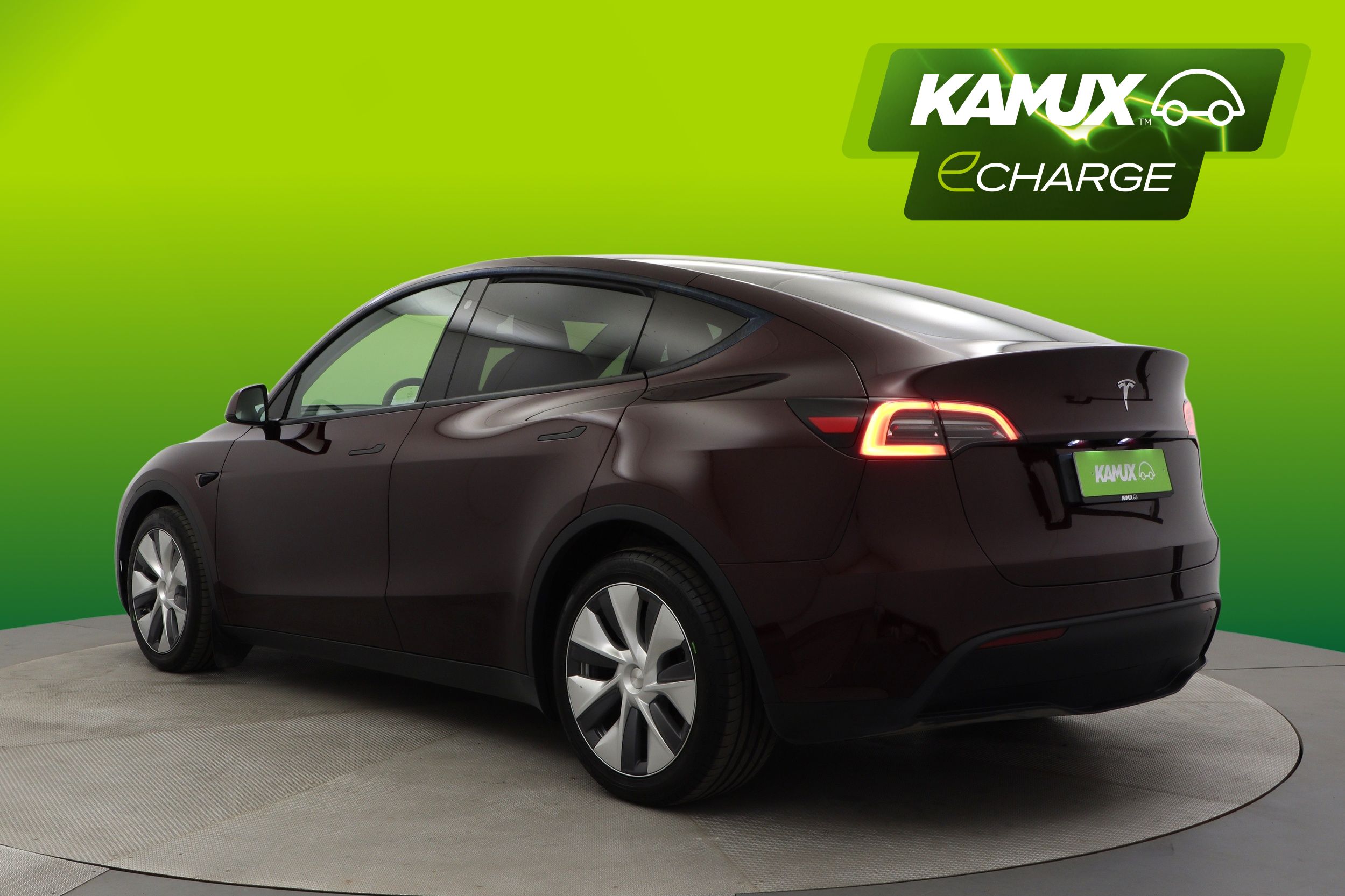 Tesla Model Y 2023, photo 4/27