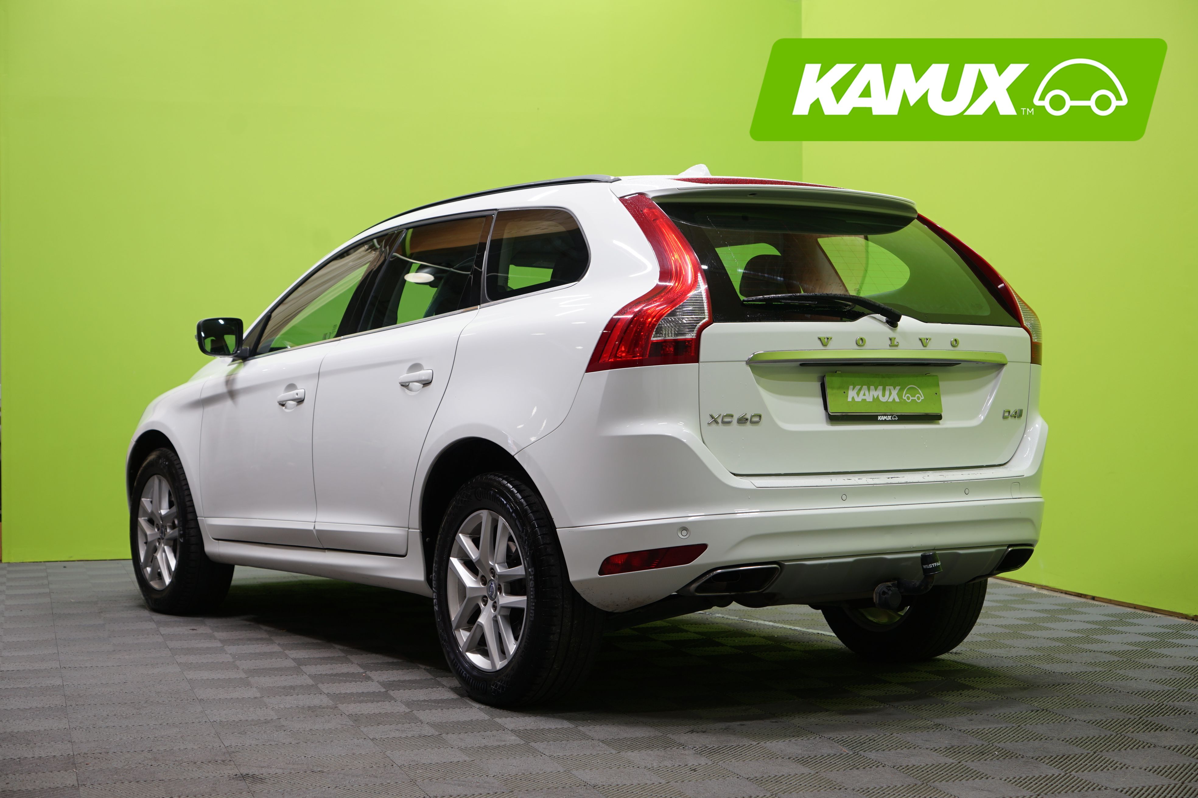 Volvo XC60 D4 Classic Momentum Aut 2017, photo 4/23