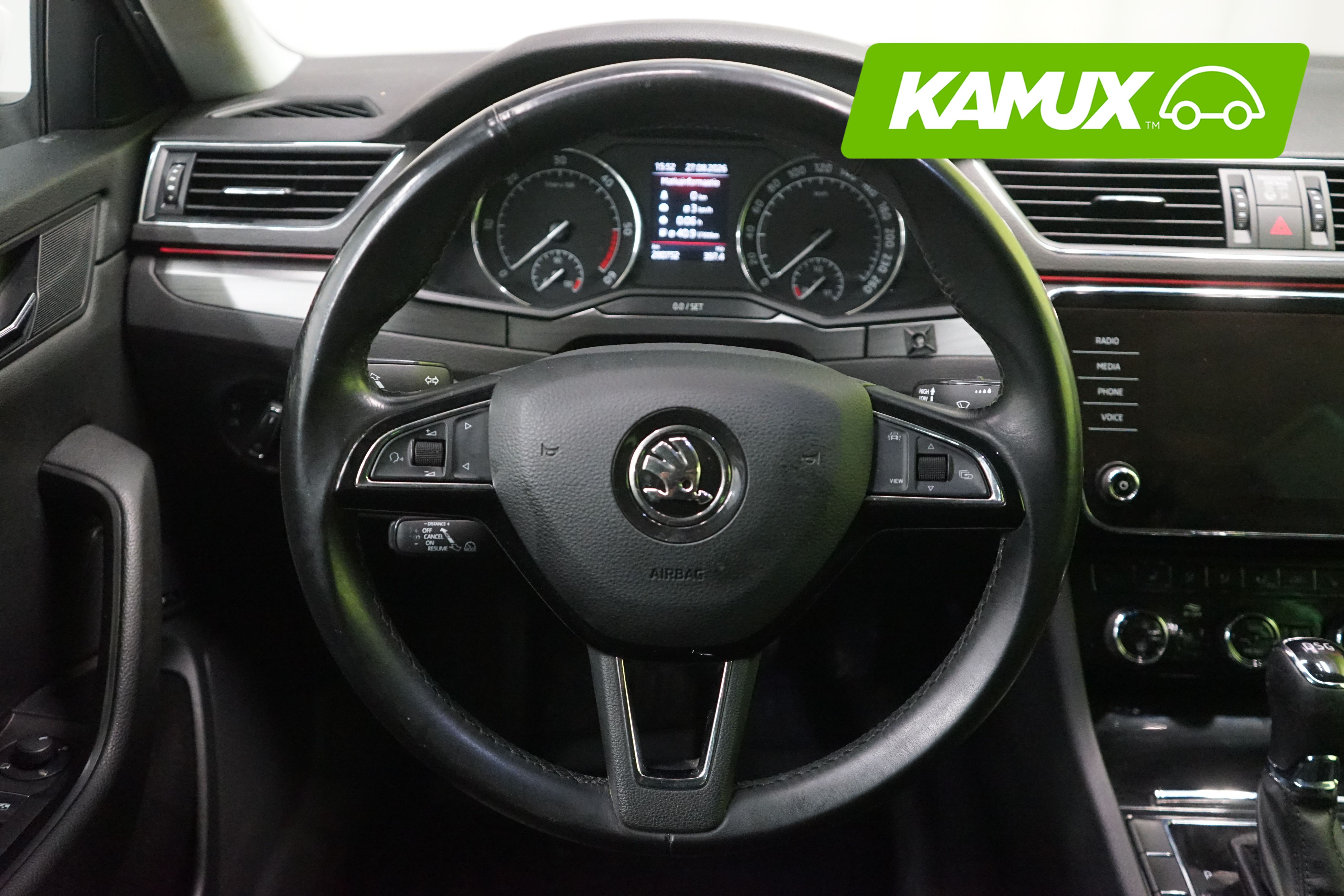 Skoda Superb 2019, kuva 7/24
