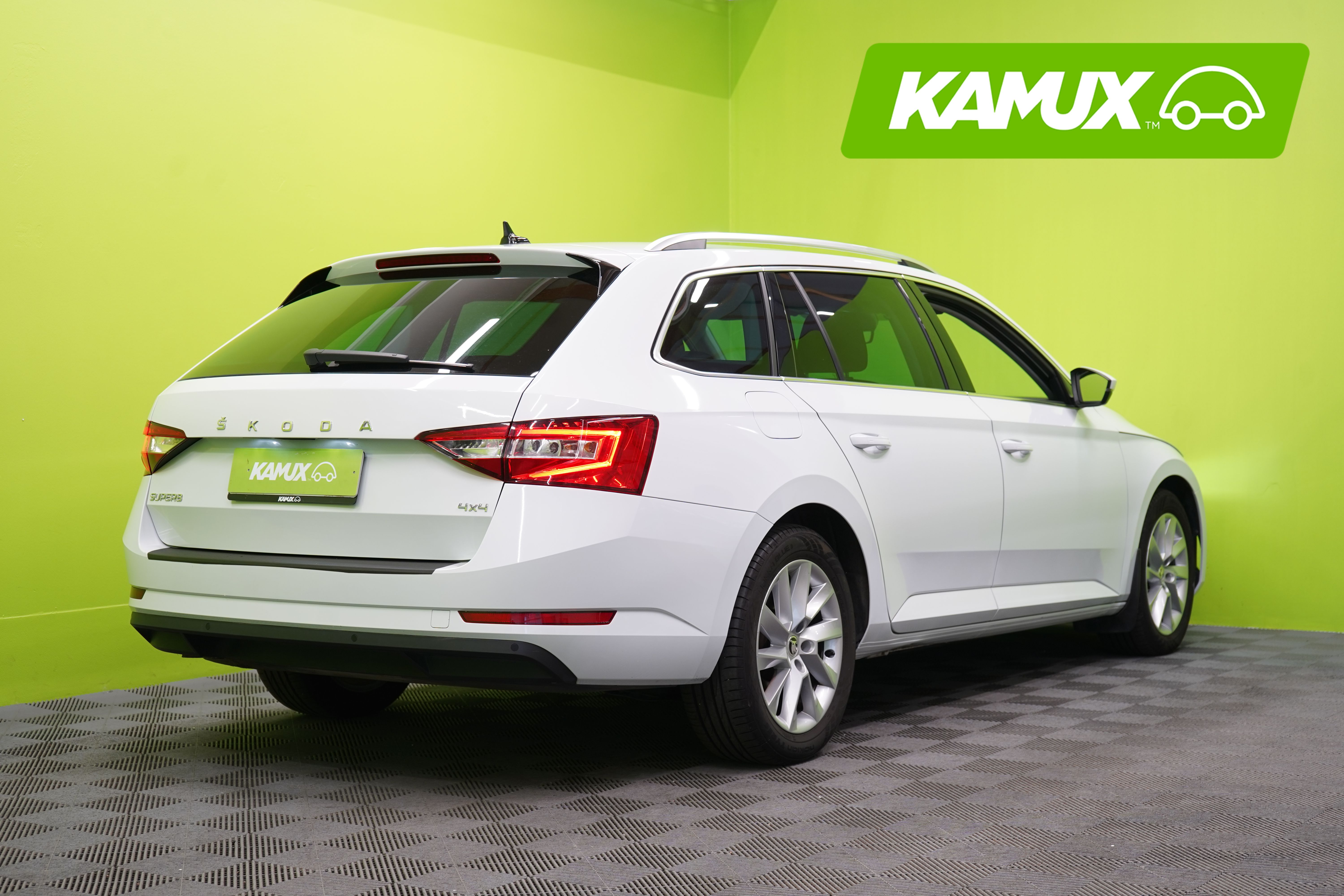 Skoda Superb 2023, kuva 3/27