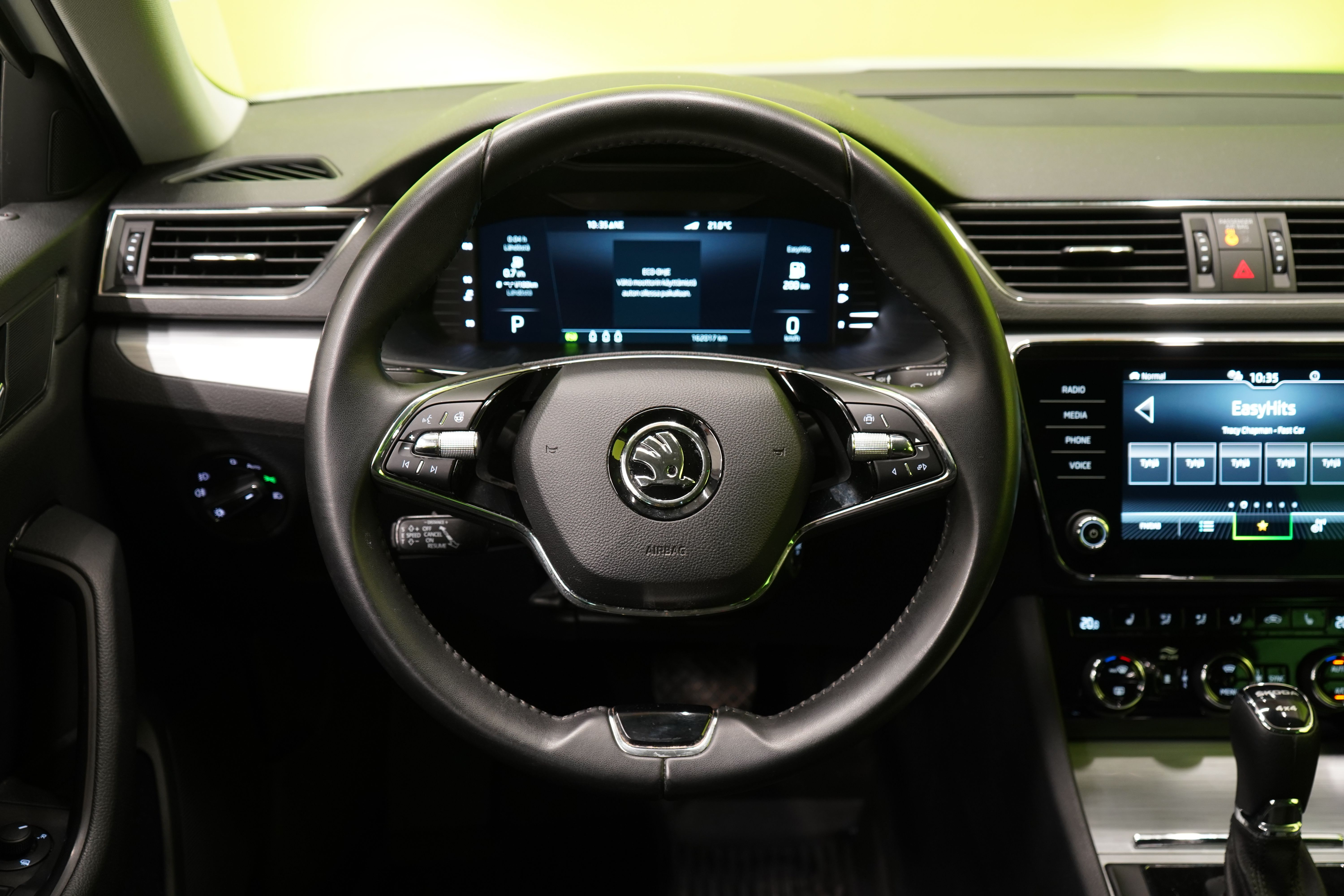Skoda Superb 2023, kuva 7/27