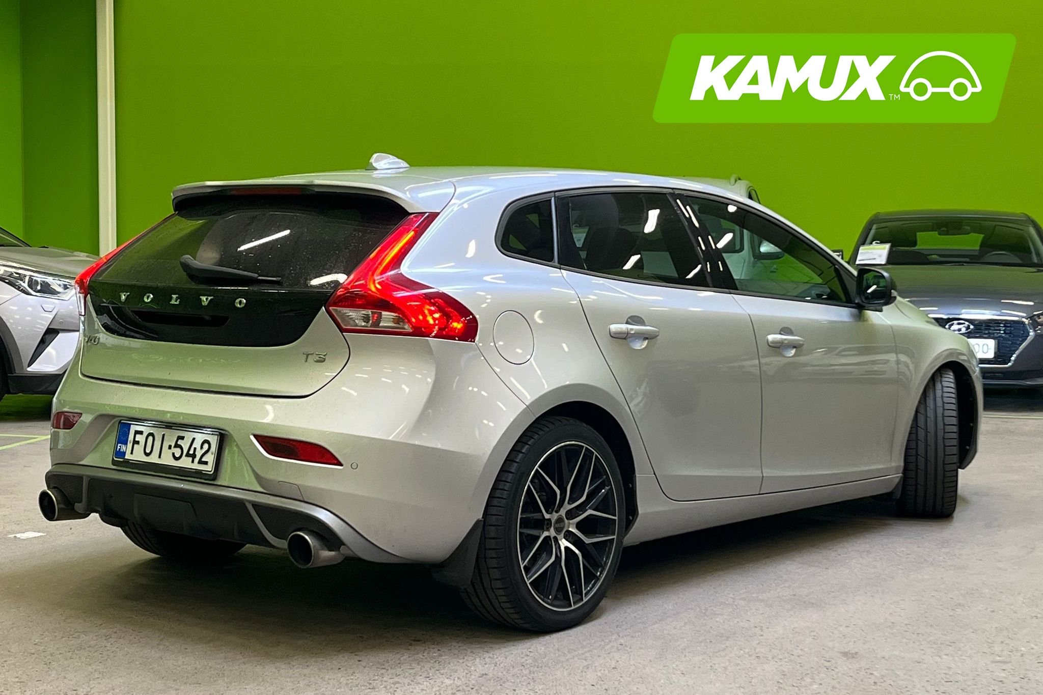 Volvo V40 T3 Business 2017, kuva 2/8
