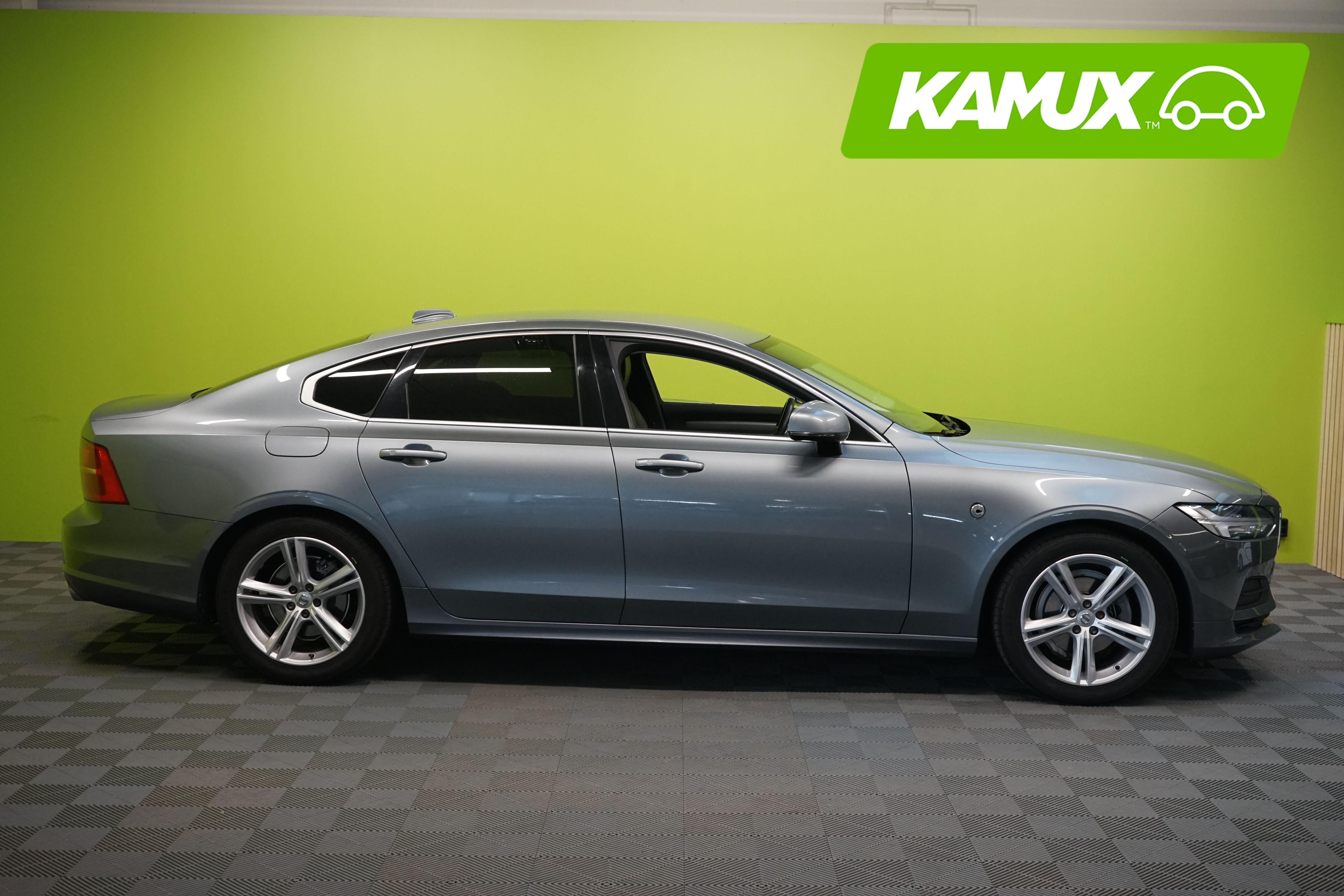 Volvo S90 D3 Momentum aut 2020, kuva 2/20