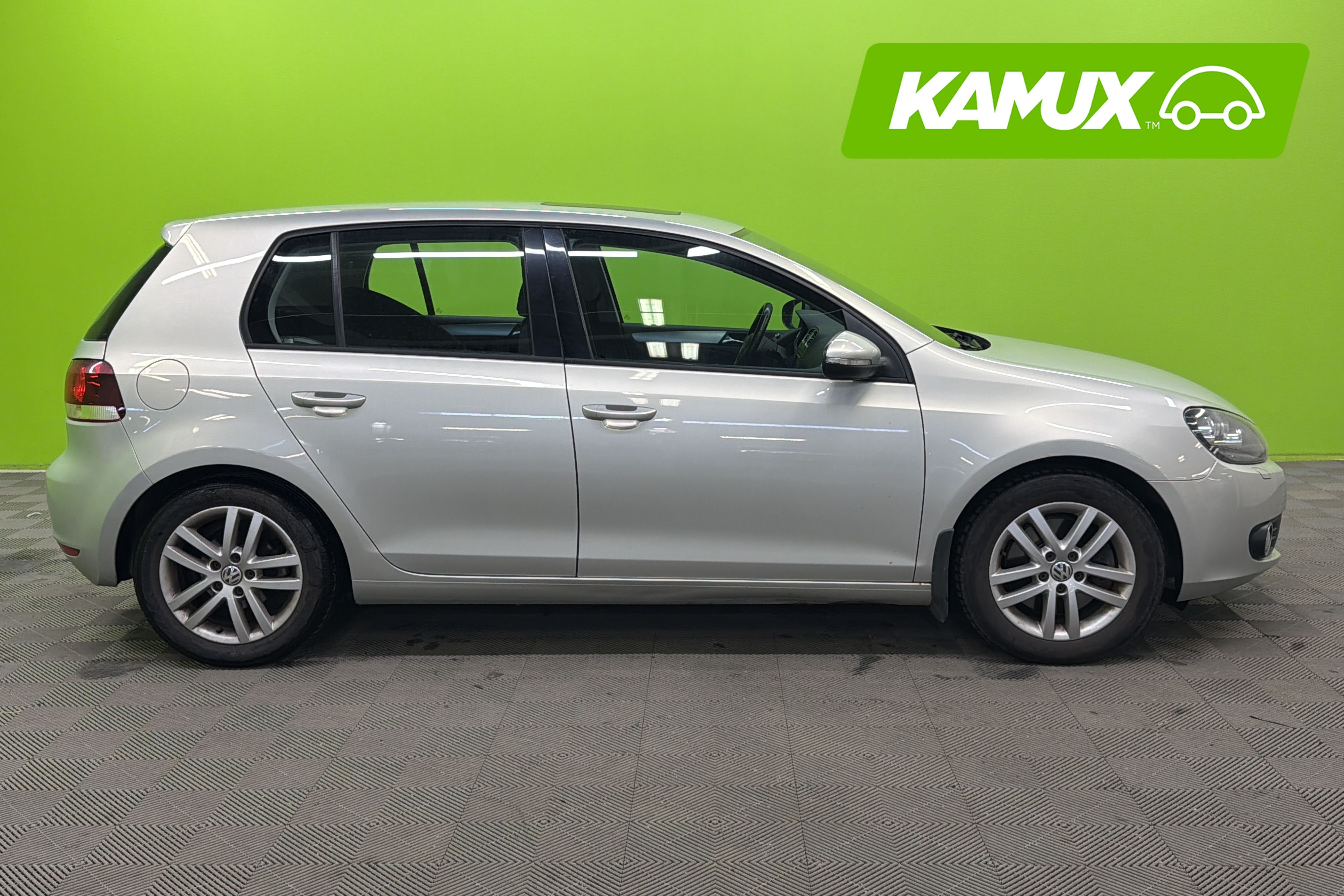 Volkswagen Golf 2010, photo 2/9