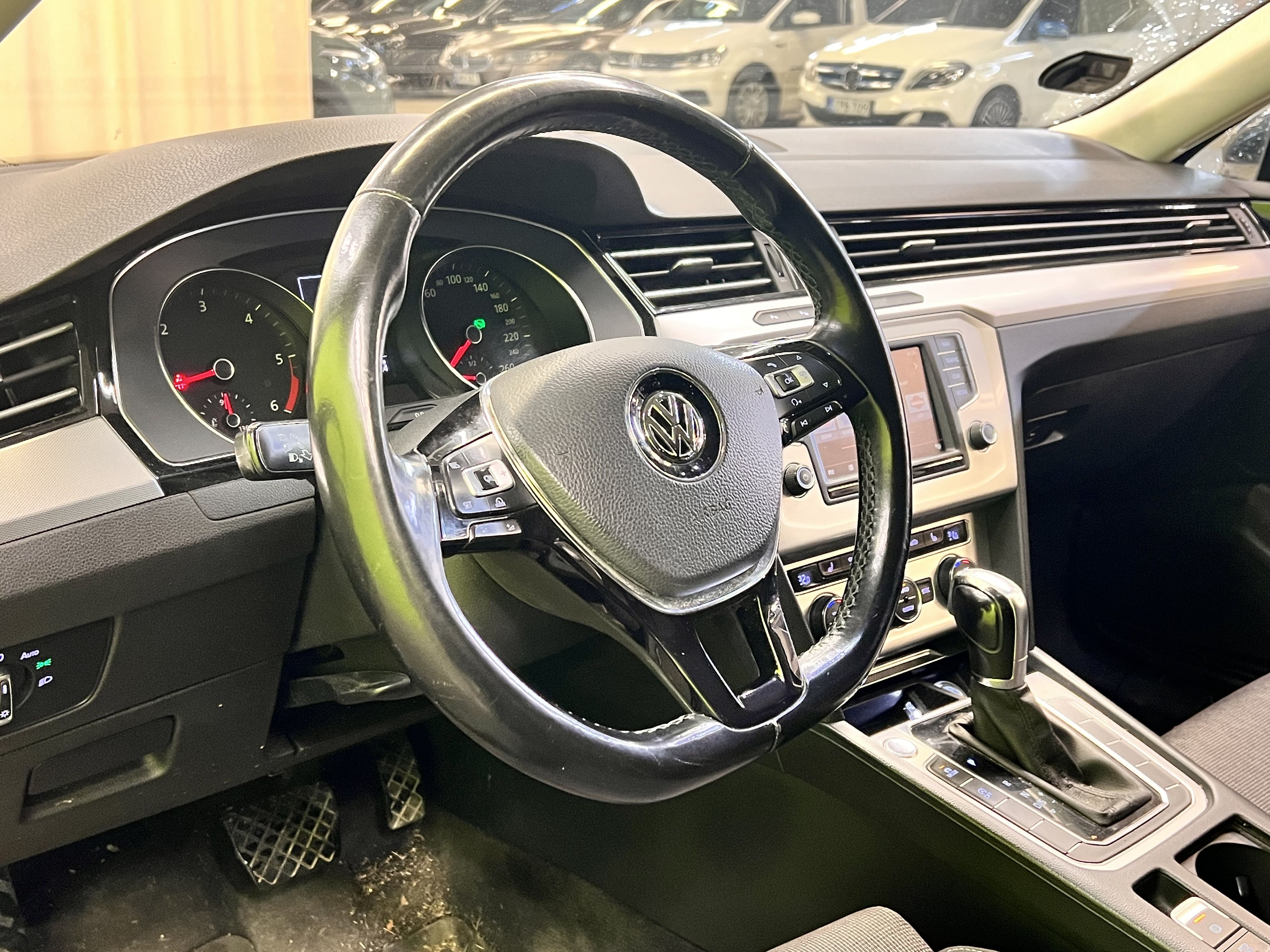 Volkswagen Passat 2015, kuva 4/20