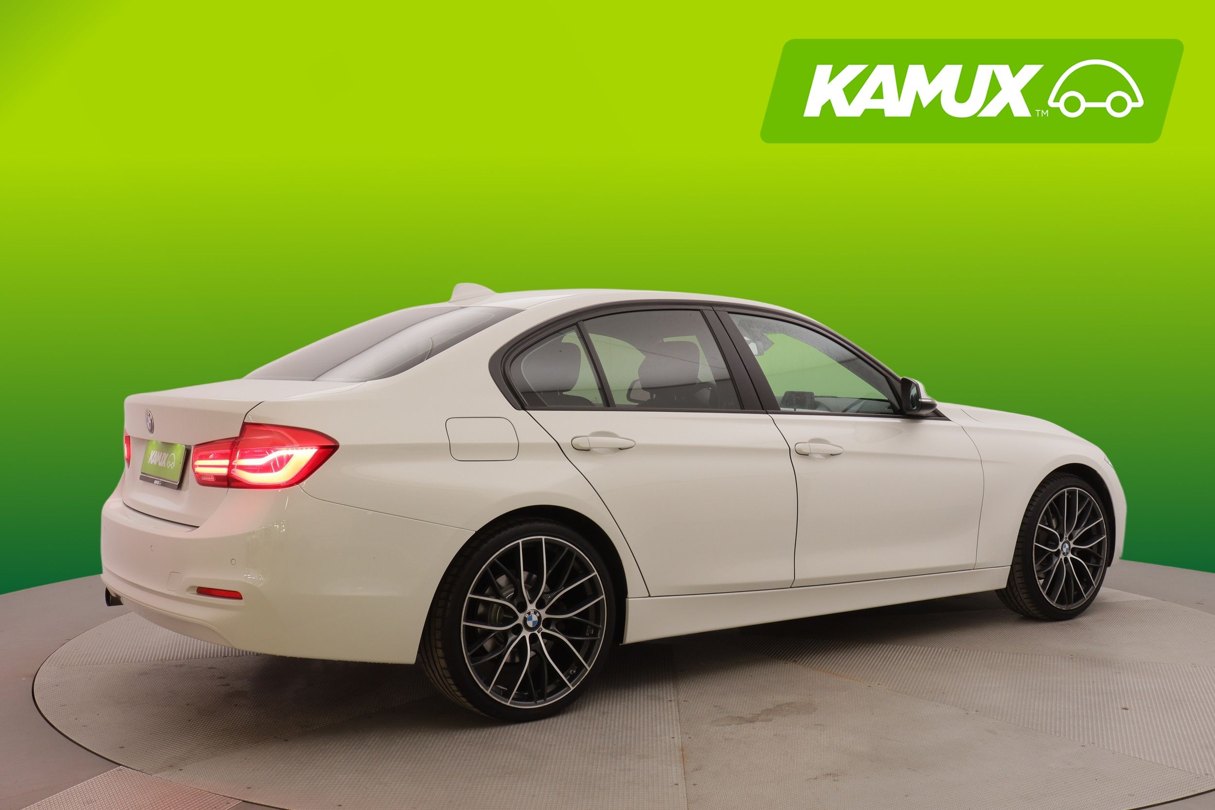 BMW 318 2018, kuva 2/17