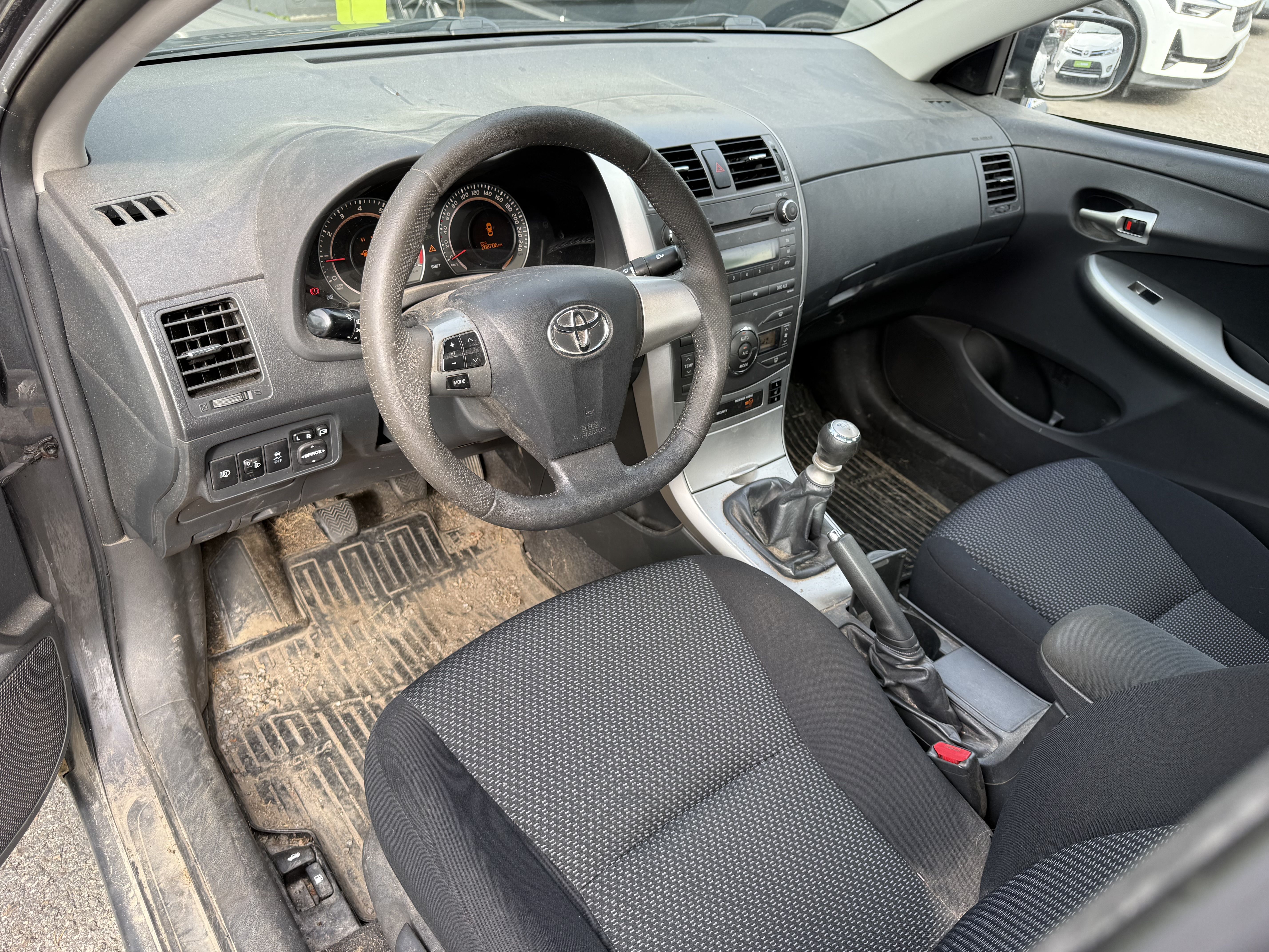 Toyota Corolla 2011, kuva 3/3