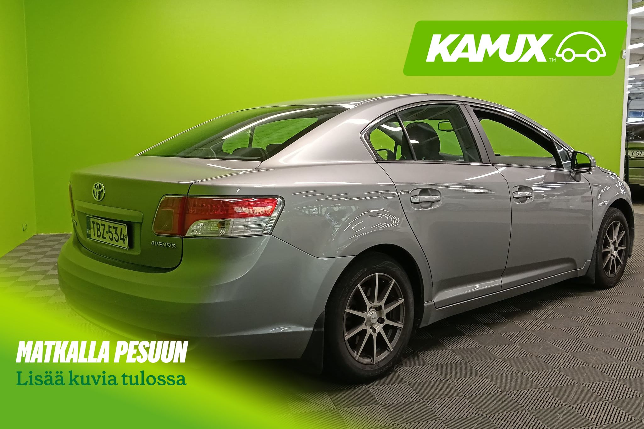 Toyota Avensis 2010, photo 3/7