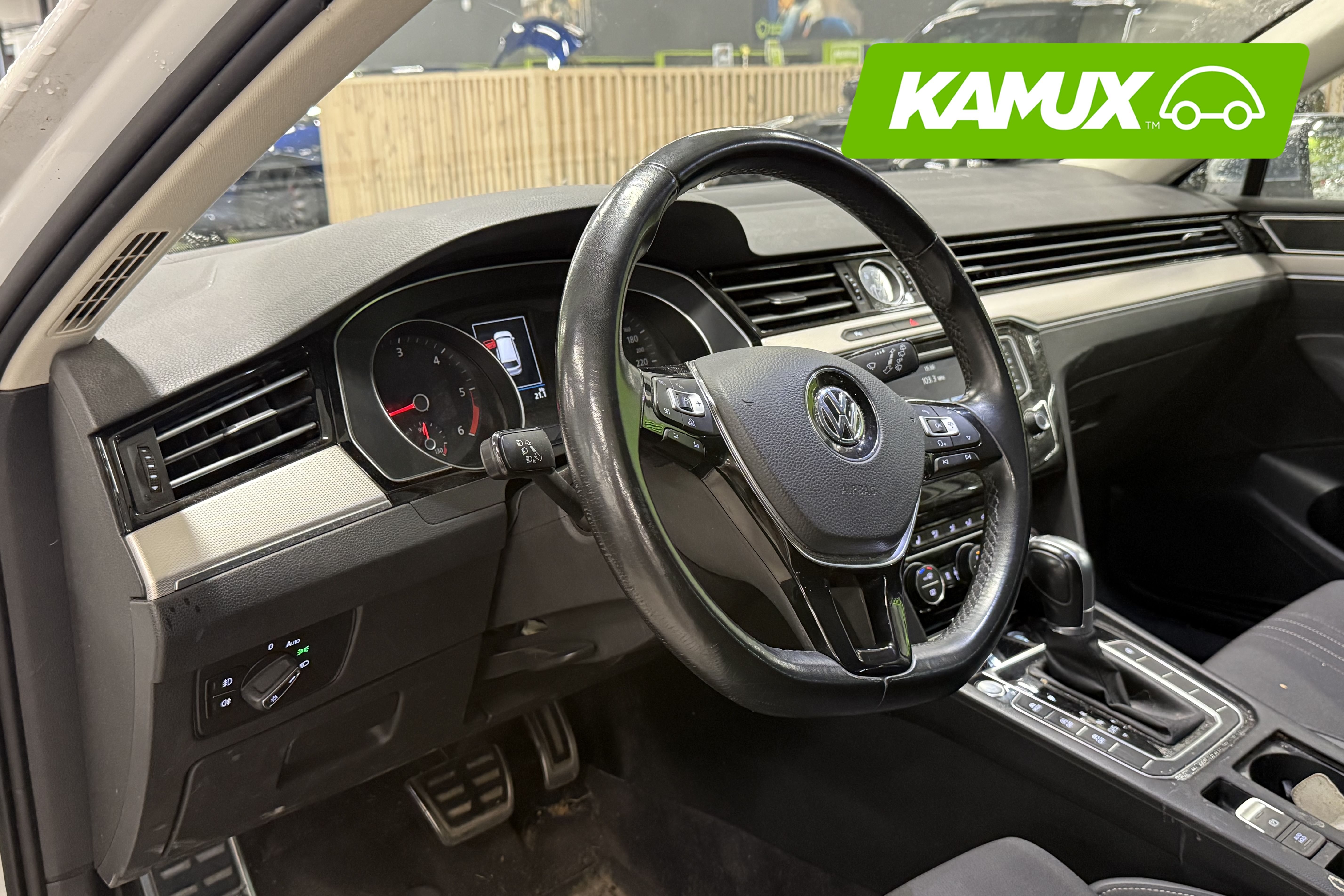 Volkswagen Passat 2017, photo 5/16