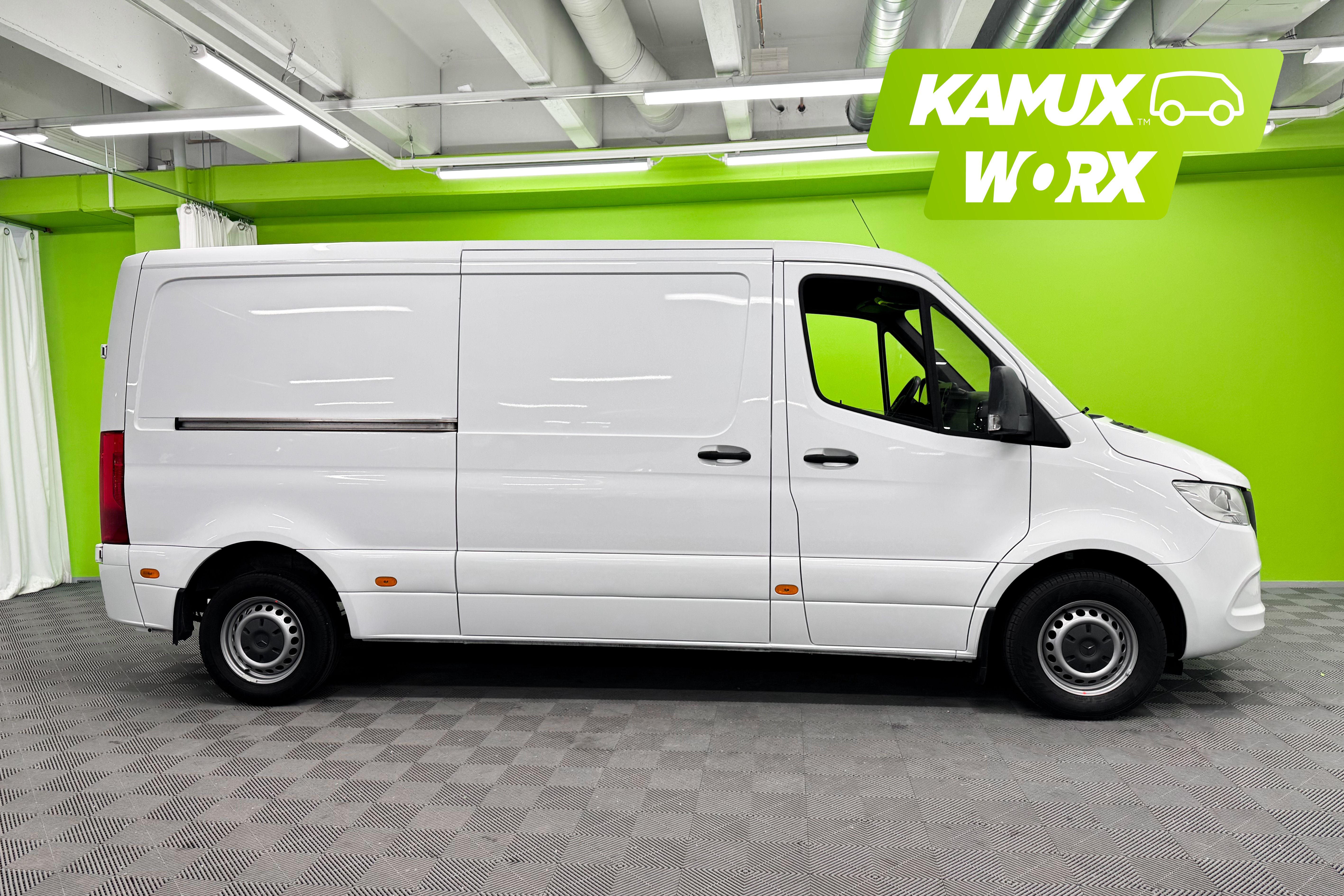 Mercedes-Benz Sprinter 2023, photo 2/17