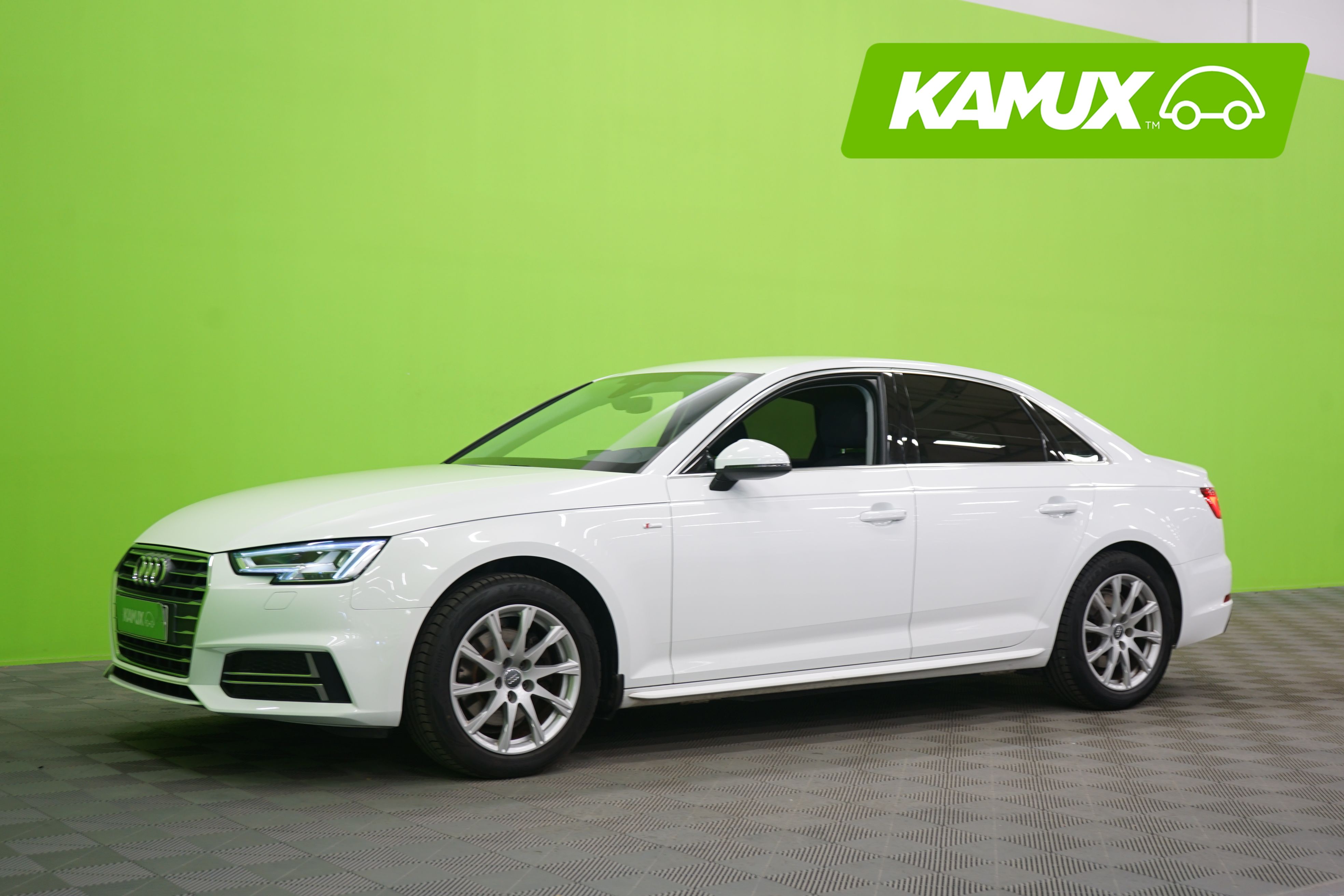 Audi A4 2018, photo 5/23