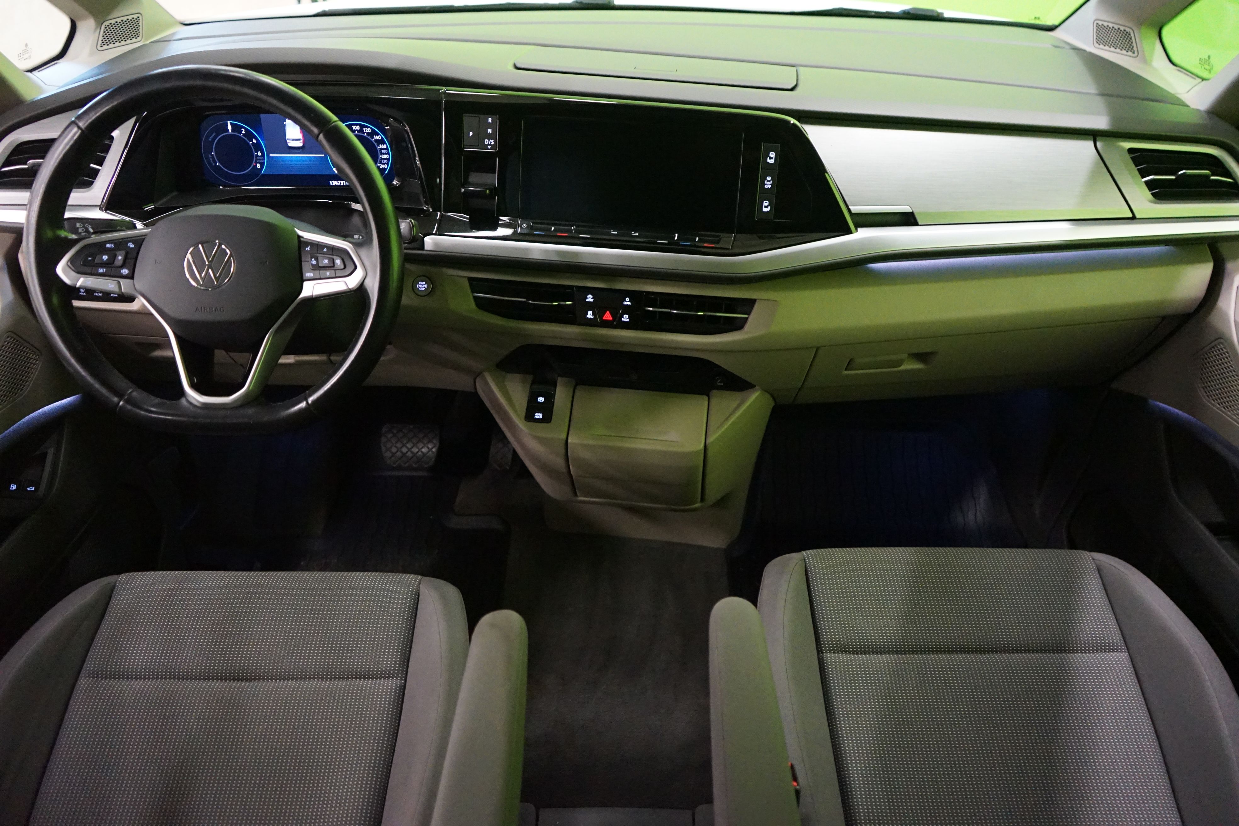 Volkswagen Multivan 2023, kuva 6/18