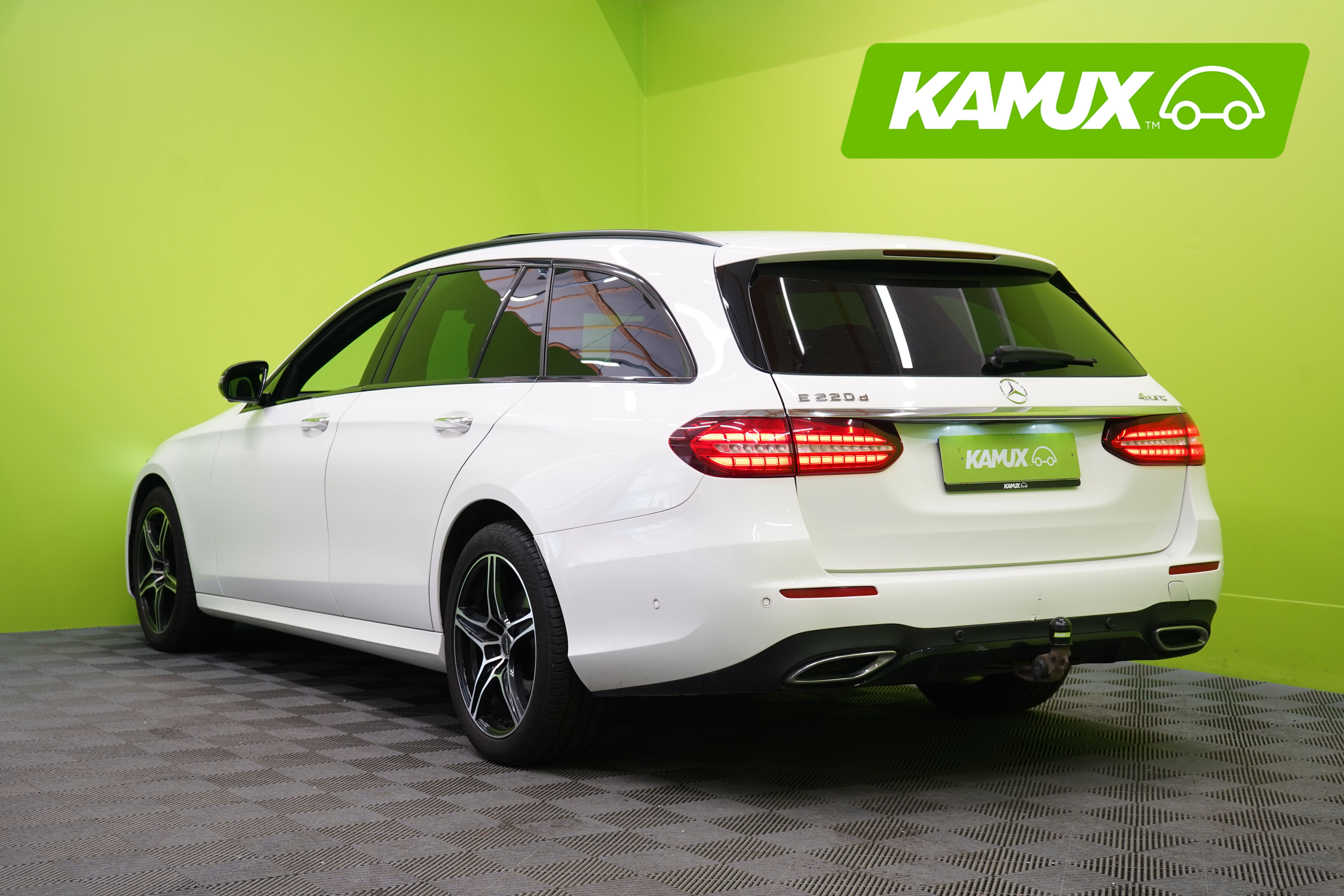 Mercedes-Benz E 220 d 4Matic T AMG 2021, kuva 4/32