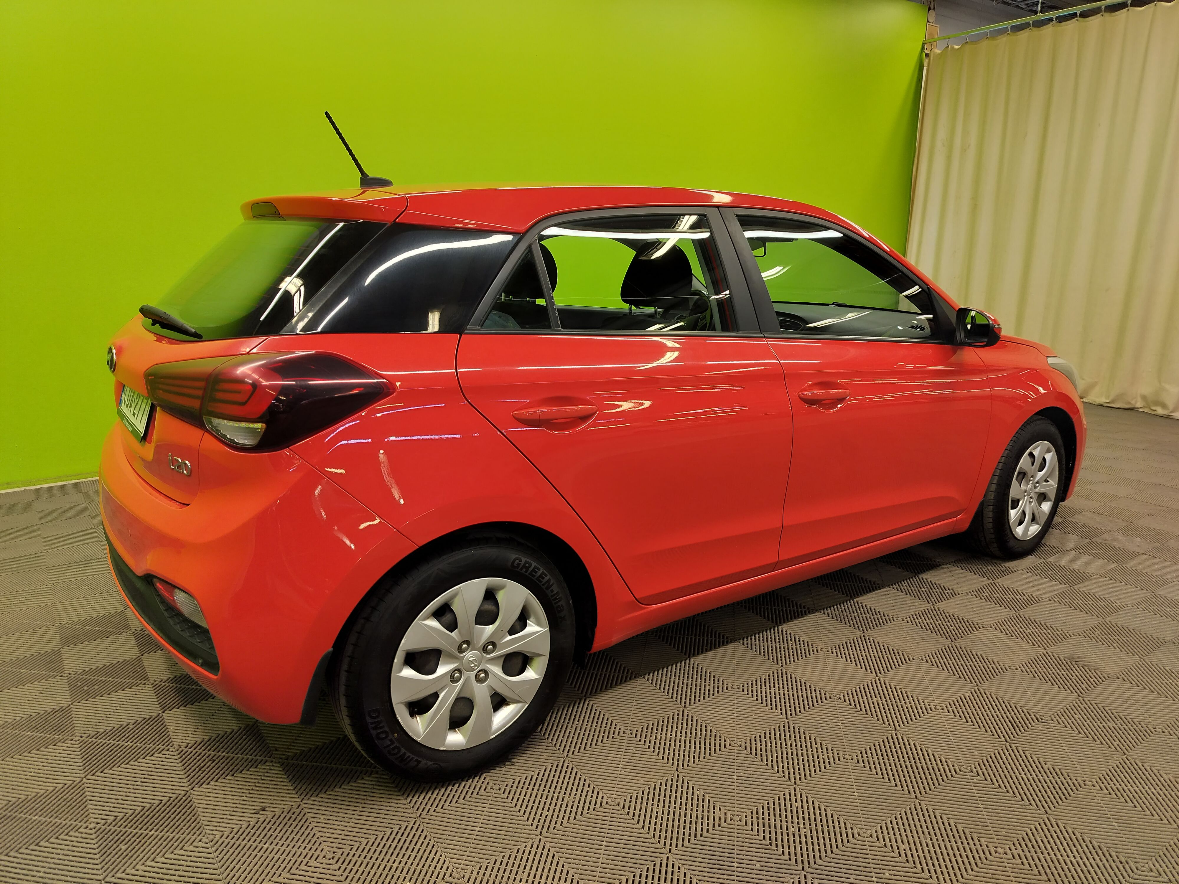 Hyundai i20 2020, photo 3/15